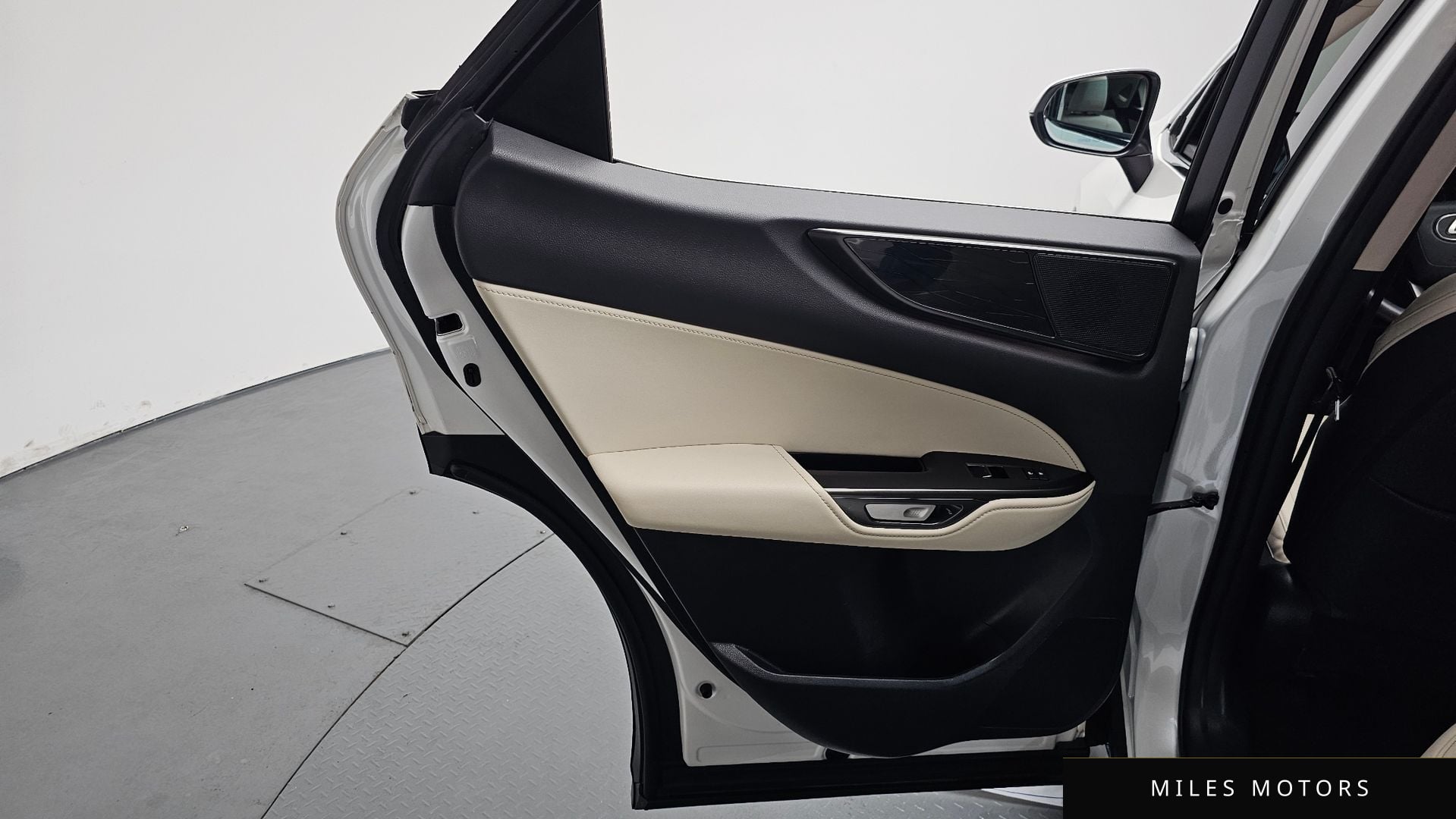 Лексус NX350h 2025 — миниатюра 13
