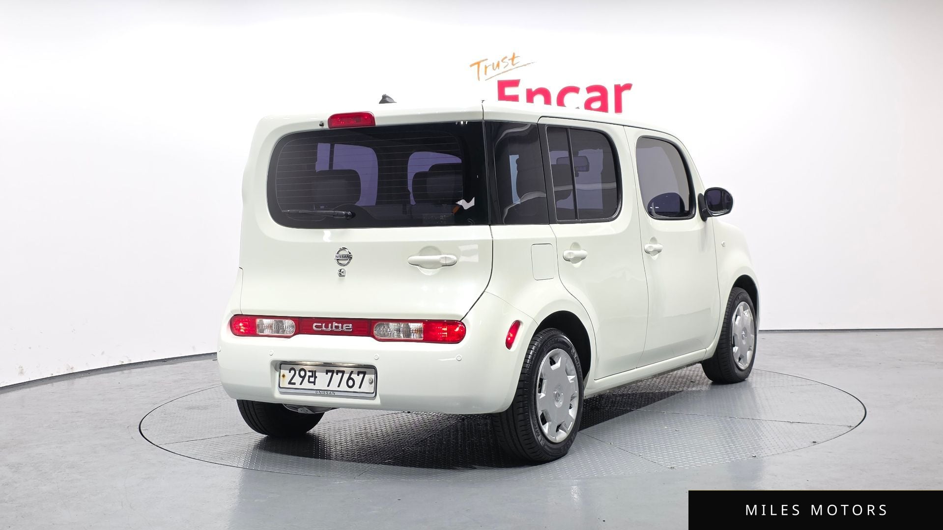 Nissan Cube 2011 — миниатюра 2