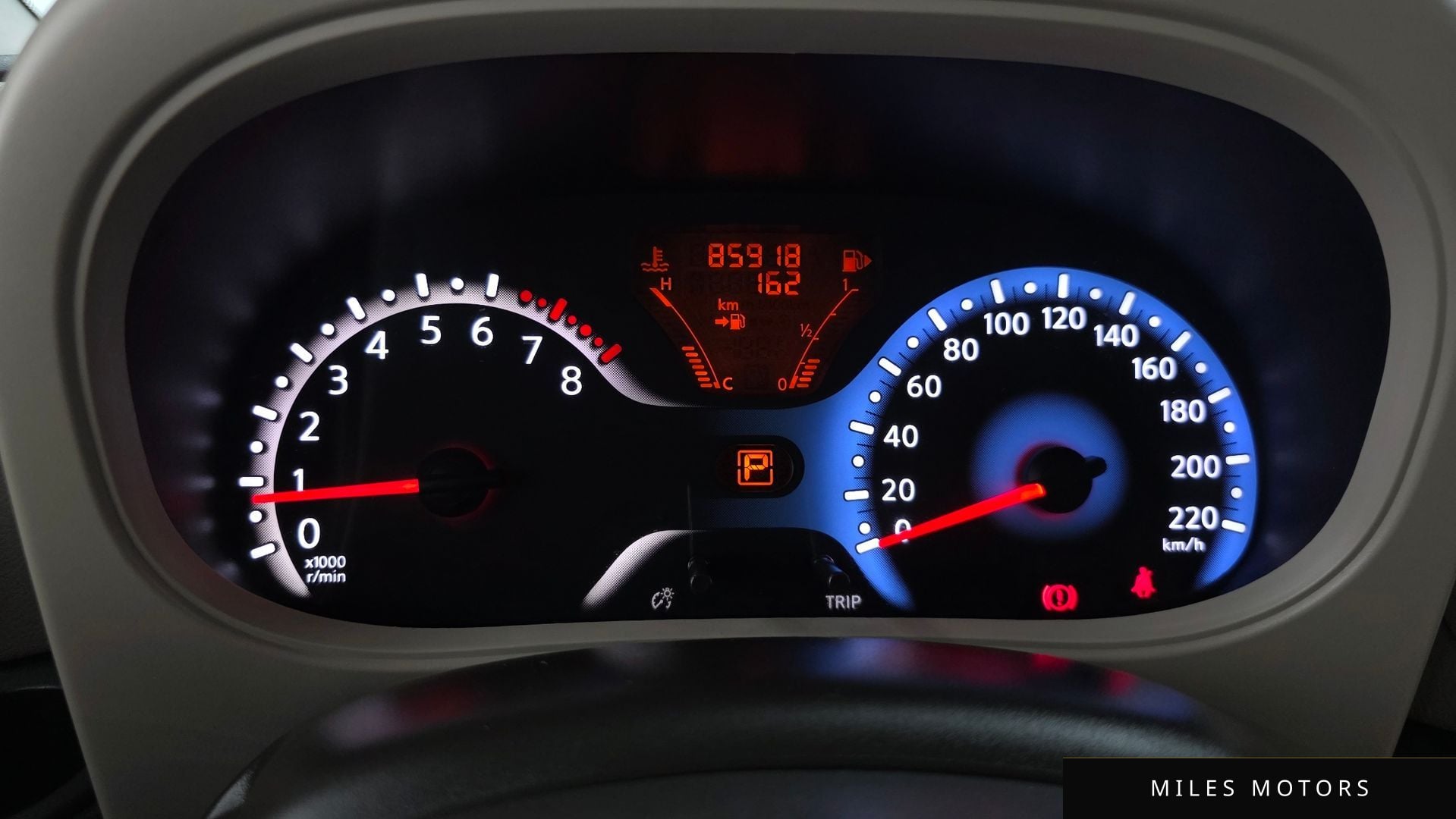Nissan Cube 2011 — миниатюра 8