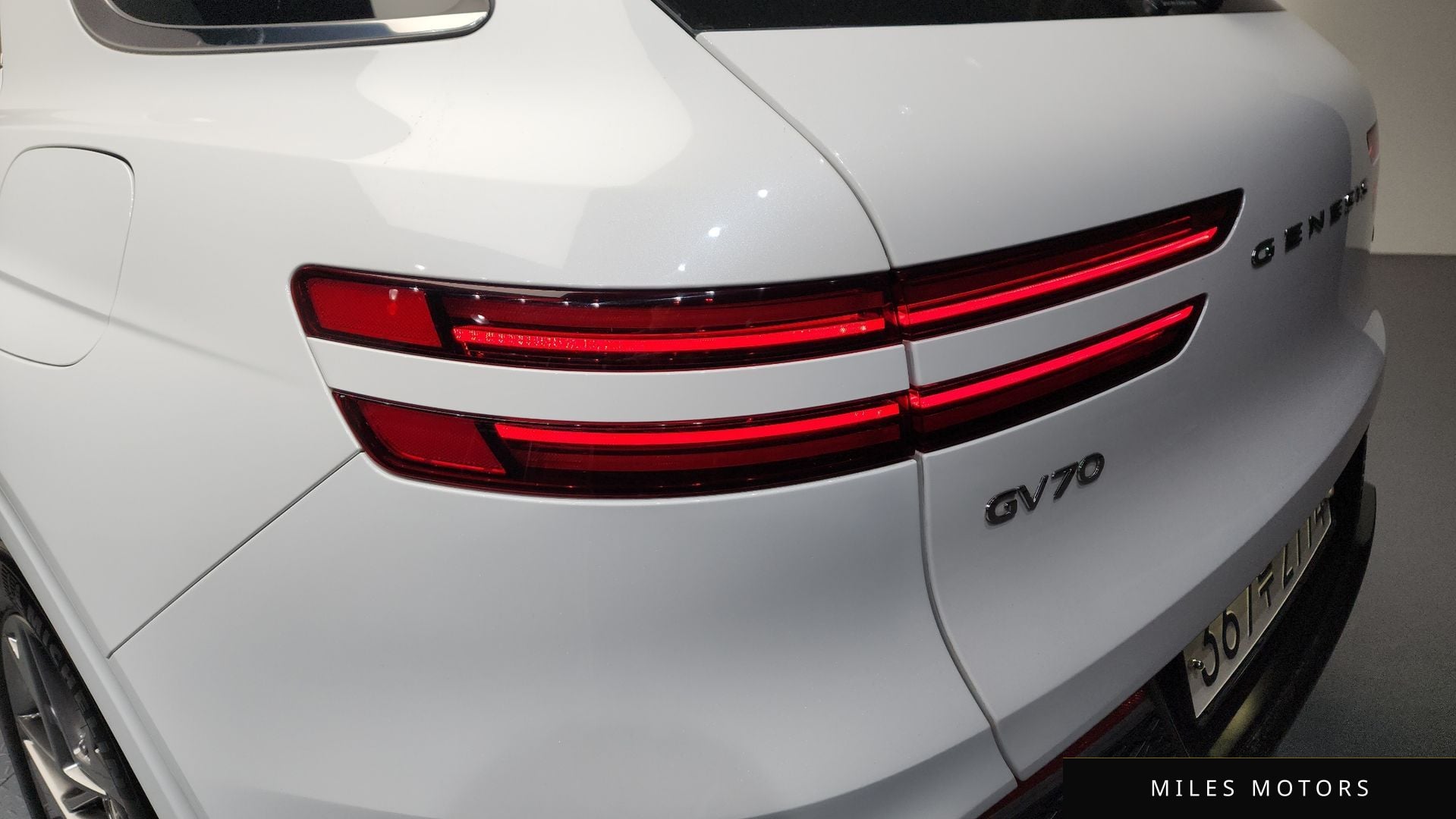 Genesis GV70 2022 — миниатюра 9