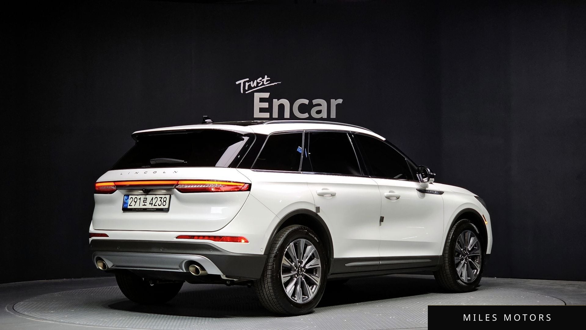Lincoln Corsair 2021 — миниатюра 2