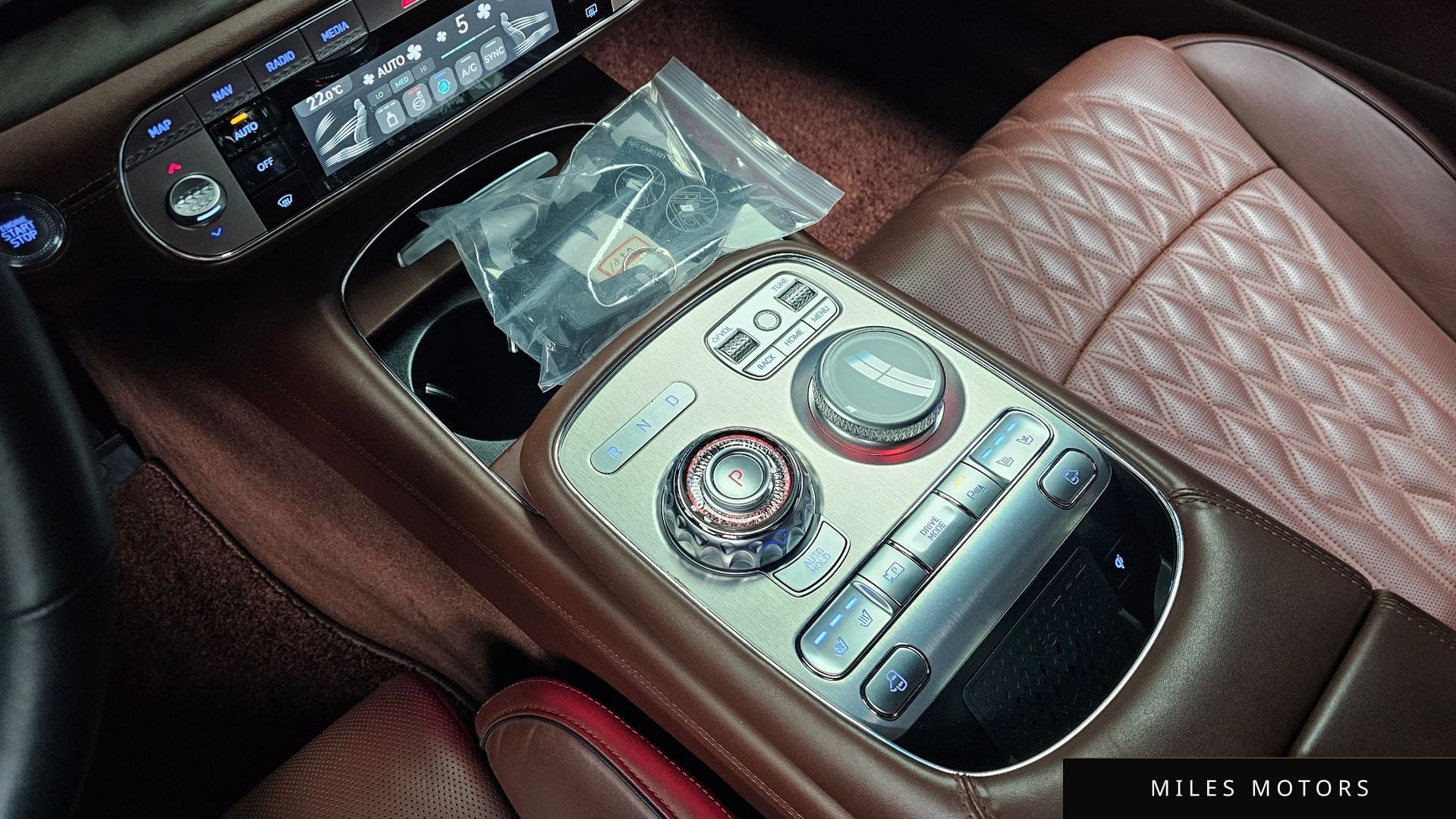 Genesis G90 (RS4) 2023 — миниатюра 12