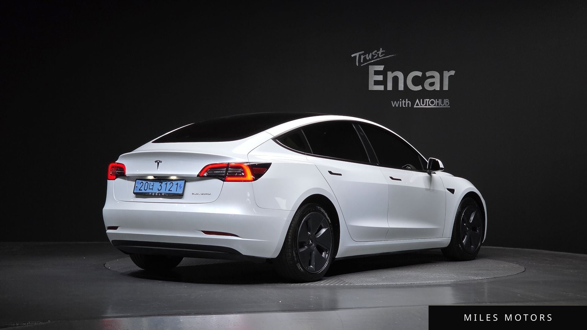 Tesla Model 3 2022 — миниатюра 2