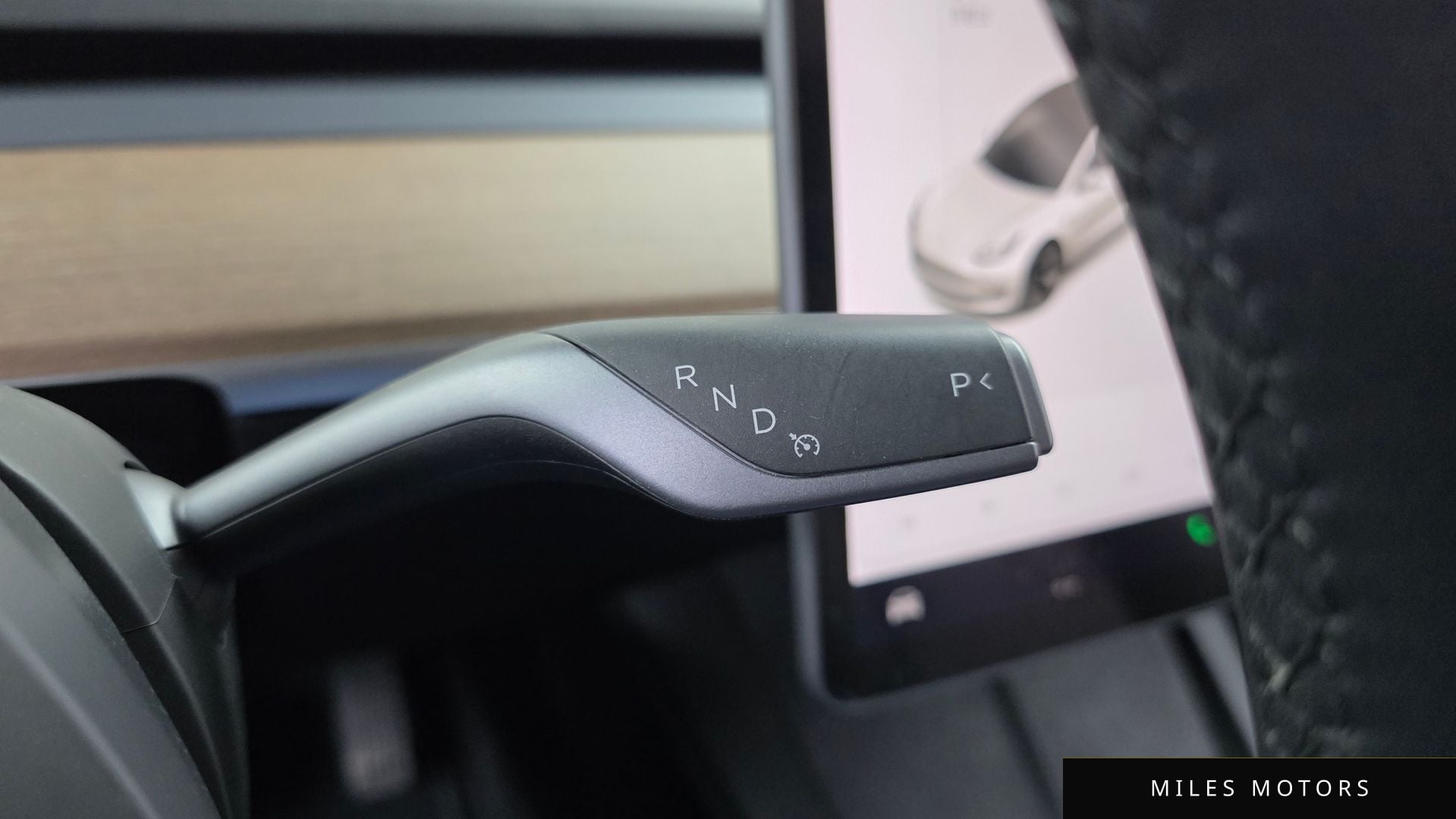 Tesla Model 3 2022 — миниатюра 12