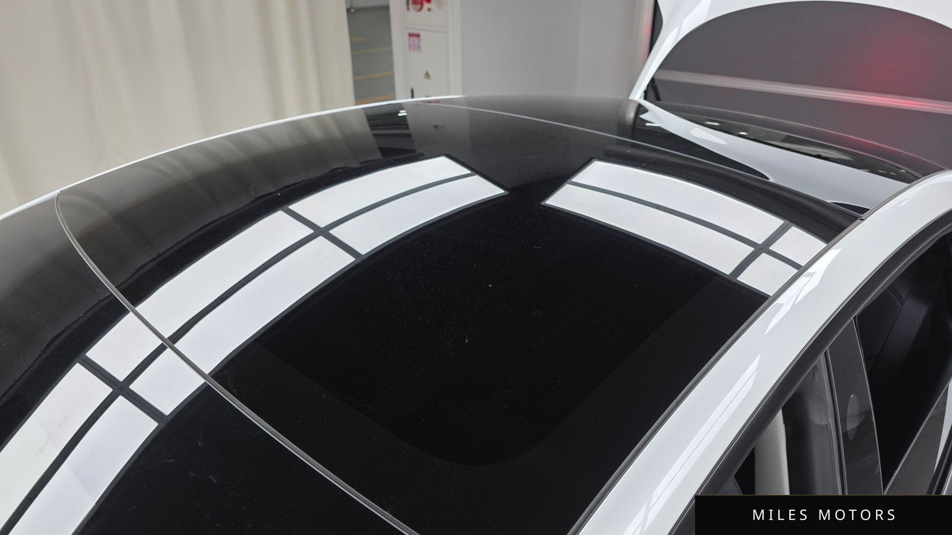 Tesla Model 3 2022 — миниатюра 25