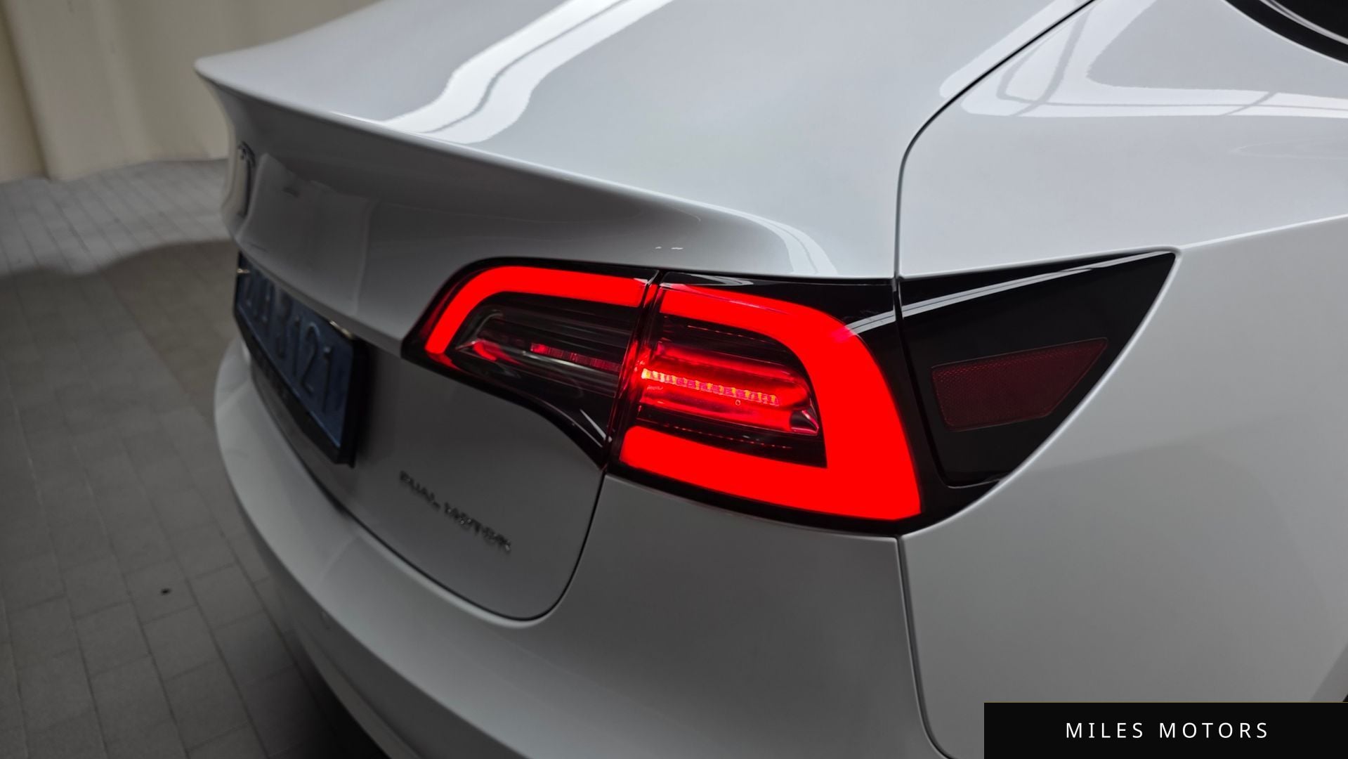 Tesla Model 3 2022 — миниатюра 9