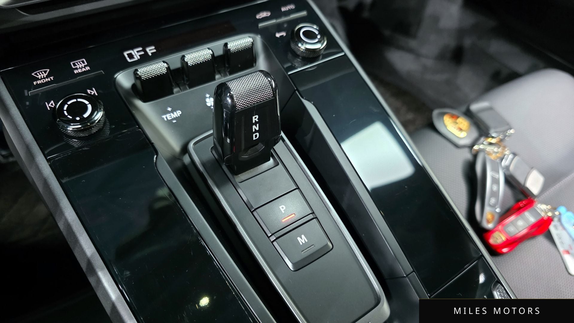 Porsche 911 (992) 2021 — миниатюра 12
