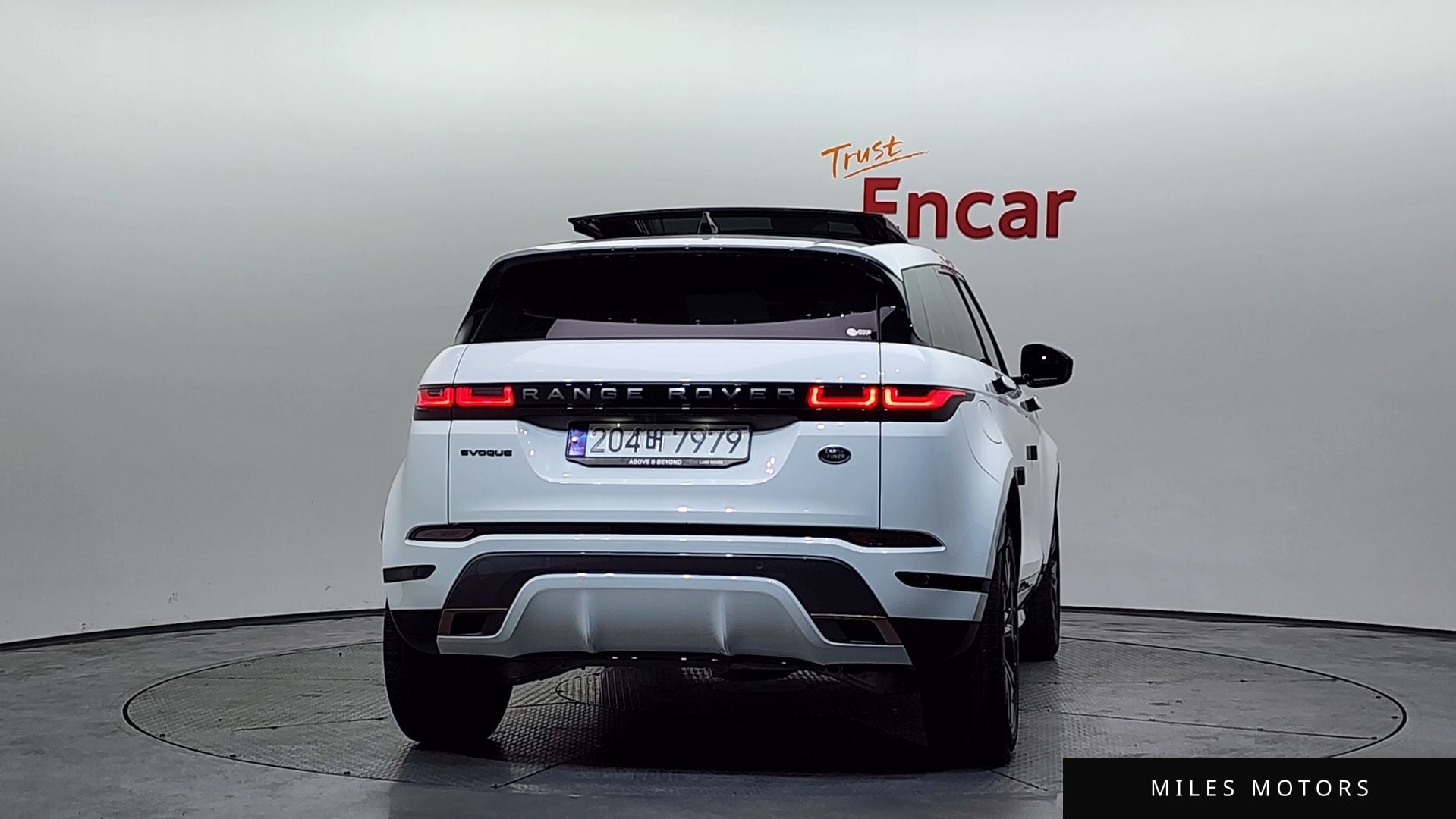 Land Rover Range Rover Evoque 2023 — миниатюра 4