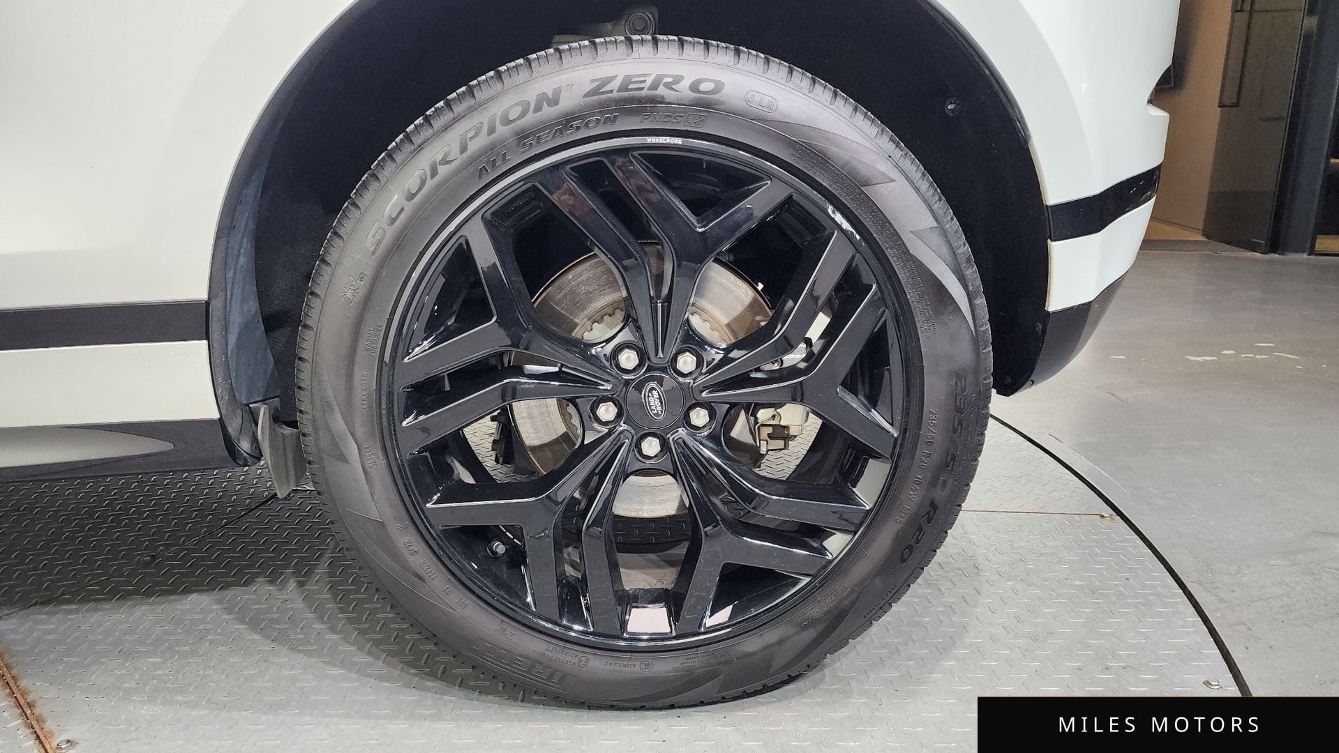 Land Rover Range Rover Evoque 2023 — миниатюра 7