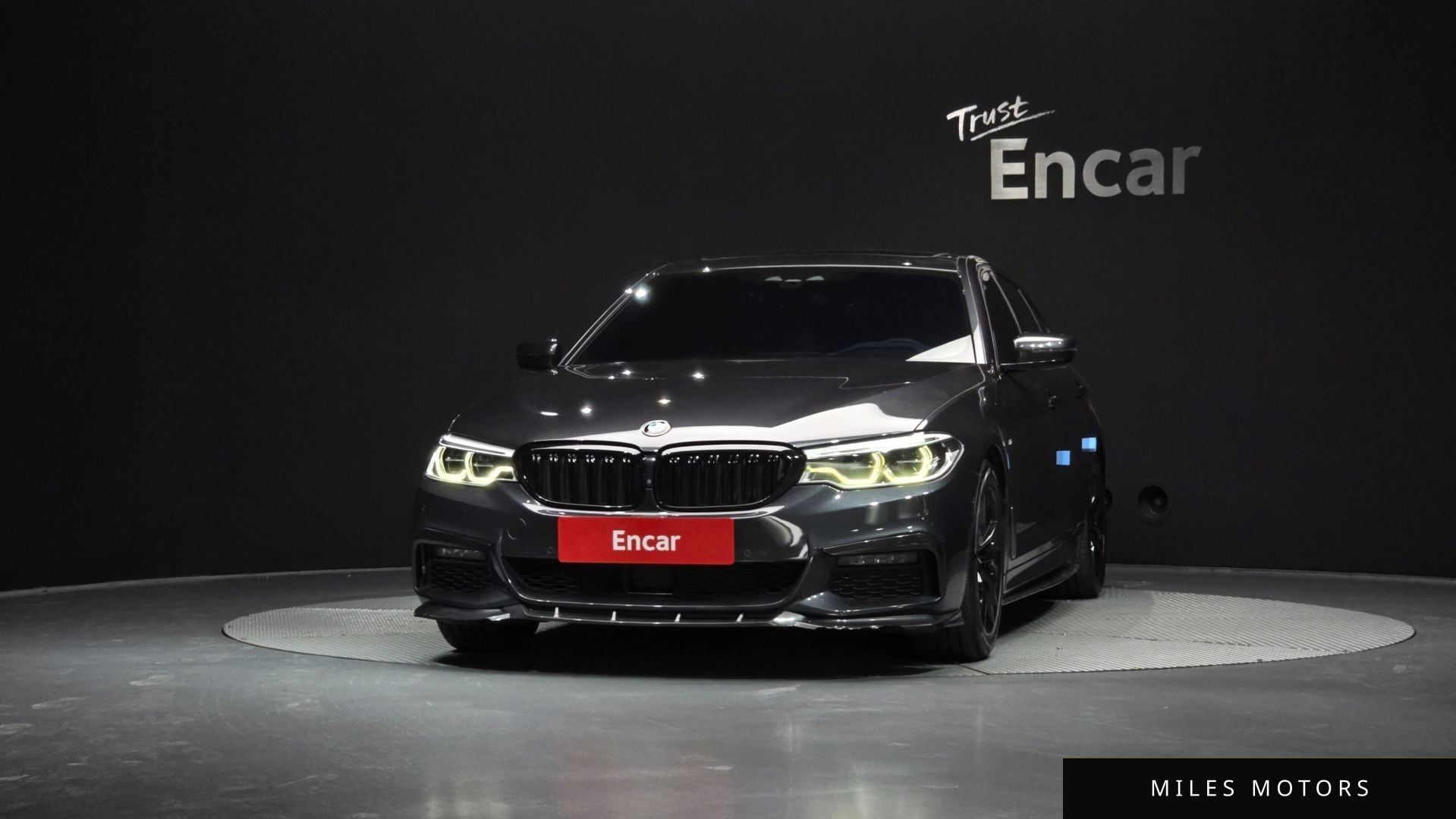 BMW 5 Series (G30) 2020 — миниатюра 3