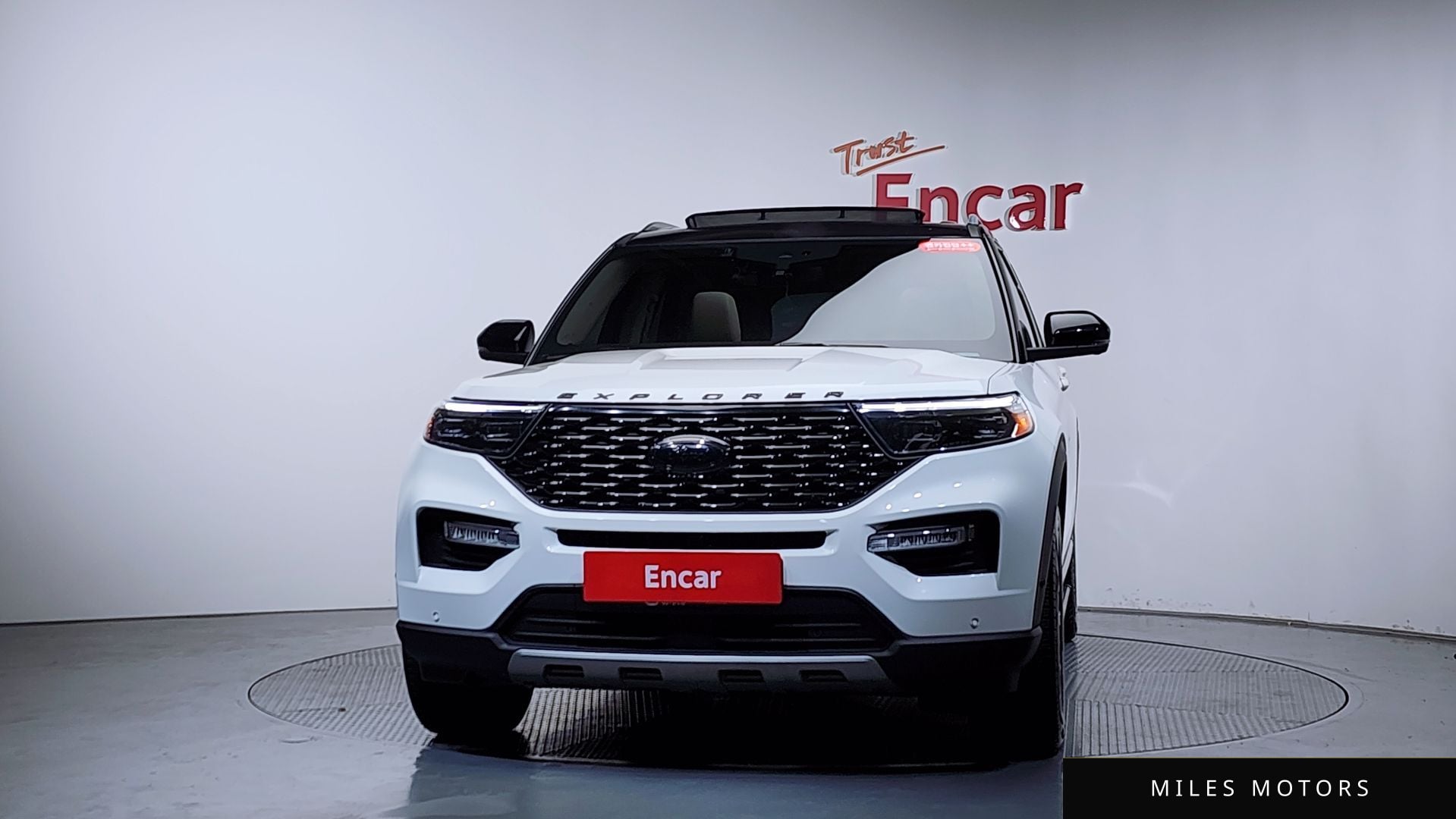 Ford Explorer 2021 — миниатюра 2