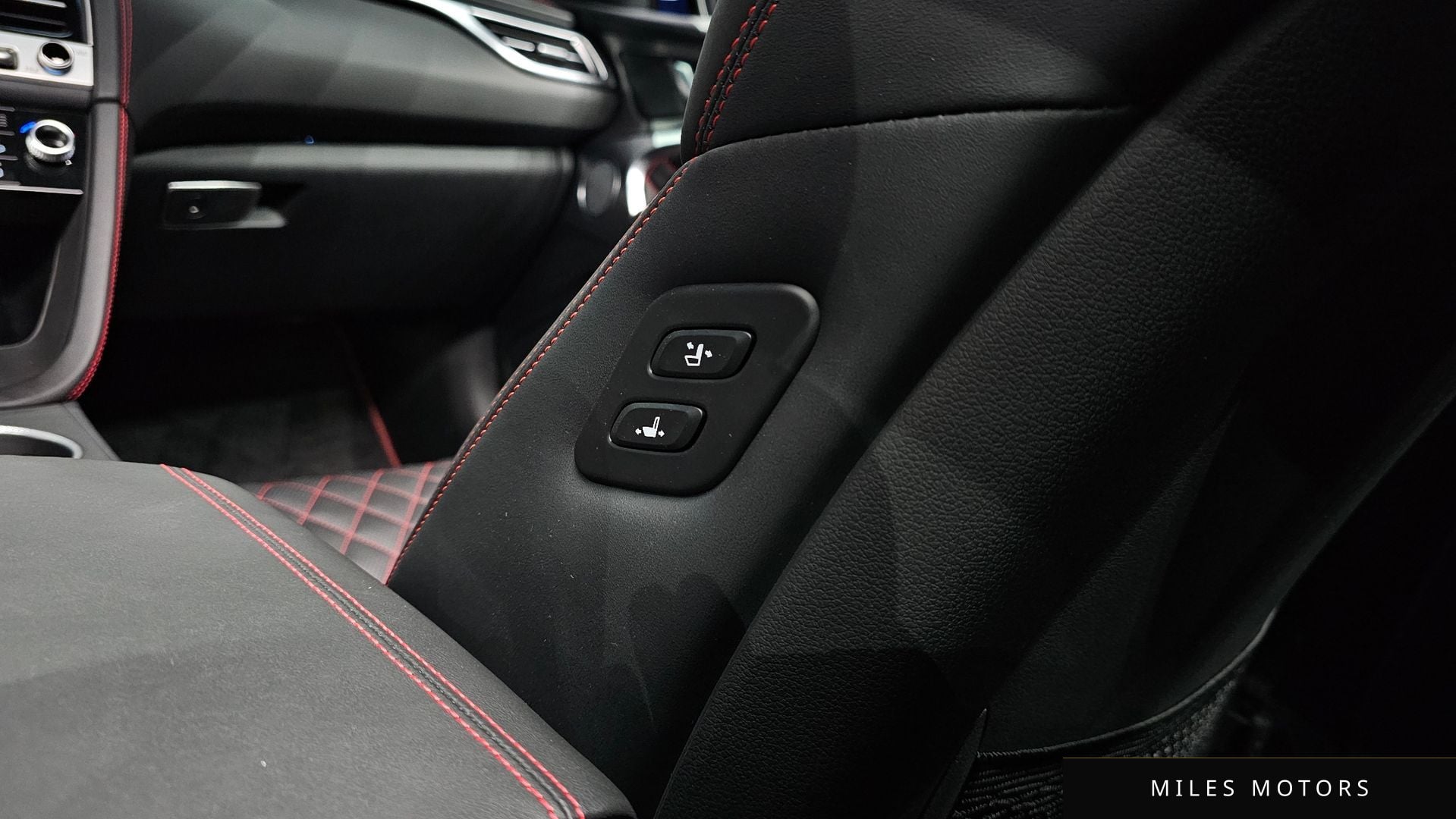 Genesis G70 2025 — миниатюра 29