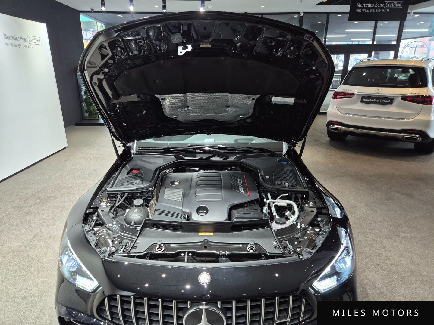 Mercedes-Benz AMG GT 2025 — миниатюра 6
