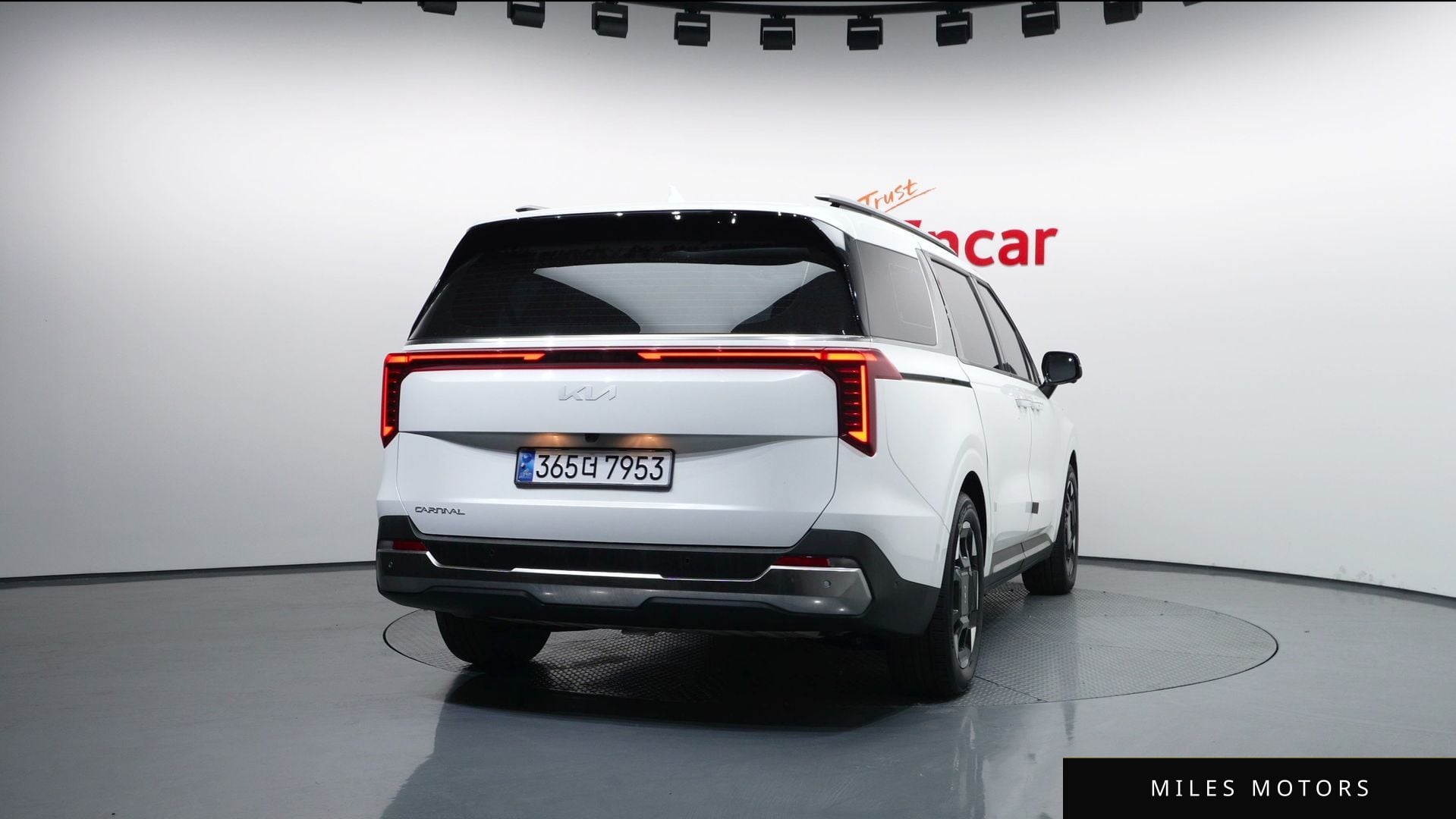Kia Canival 2024 — миниатюра 4