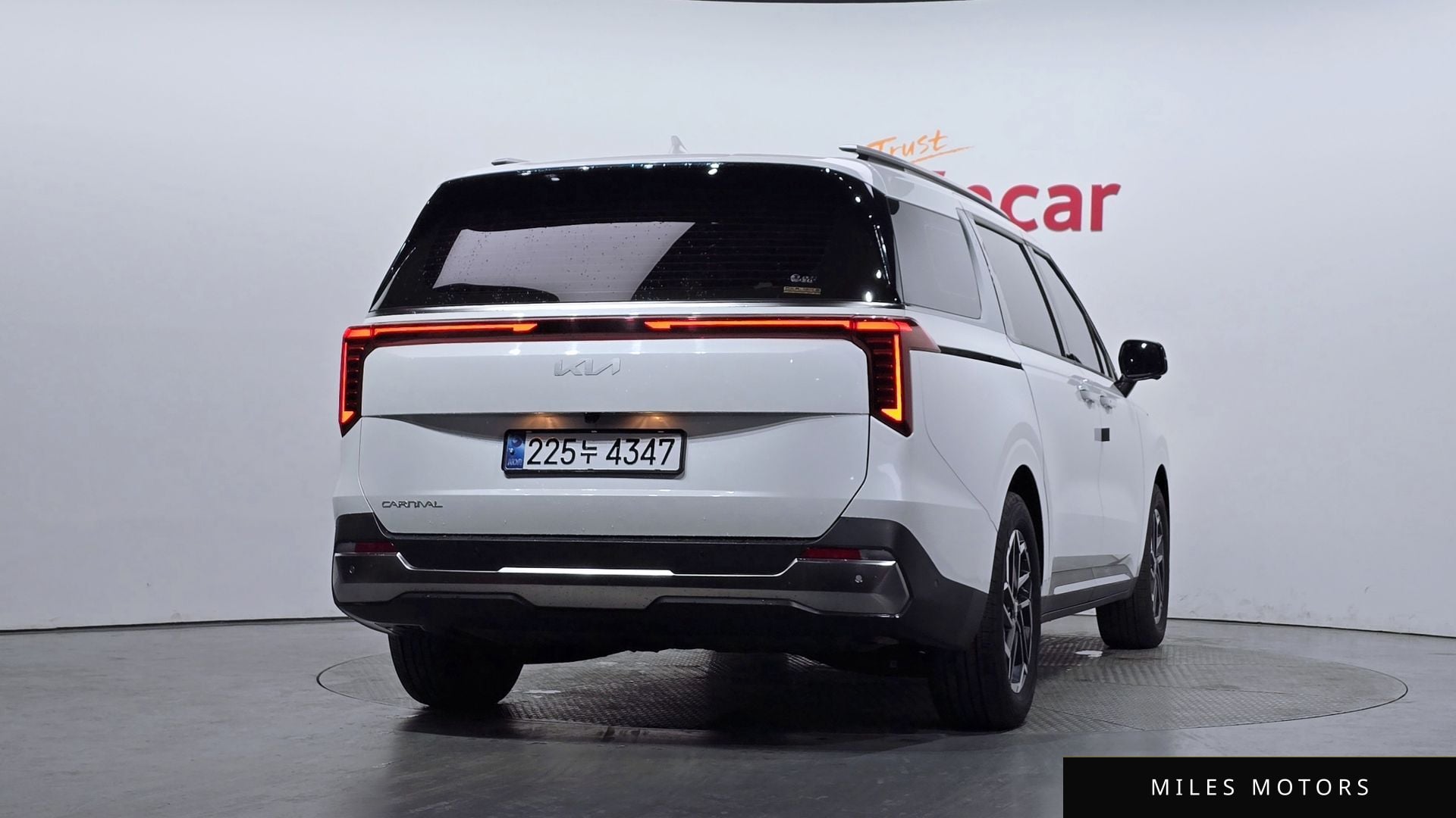 Kia Canival 2025 — миниатюра 4