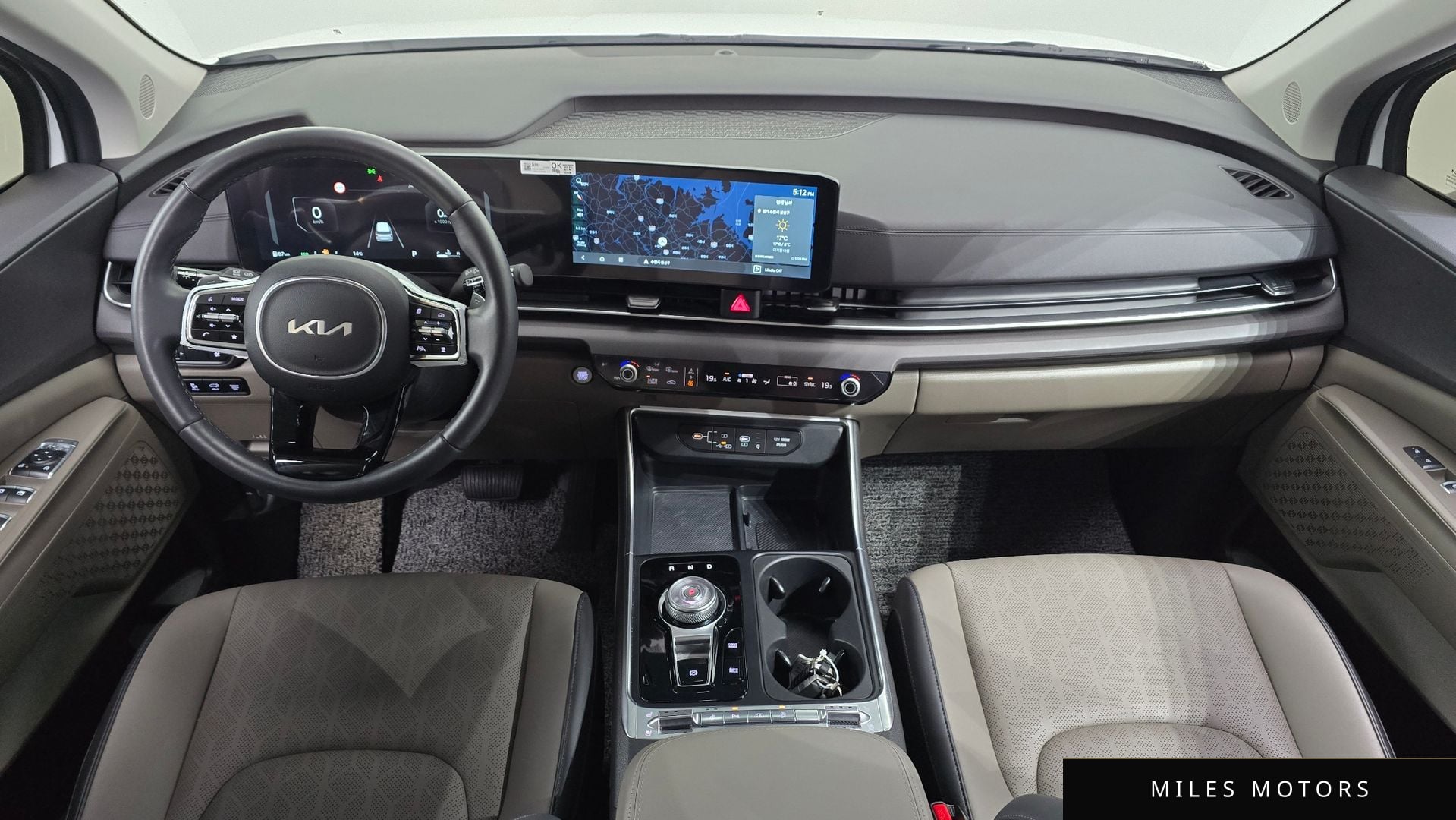 Kia Canival 2025 — миниатюра 10