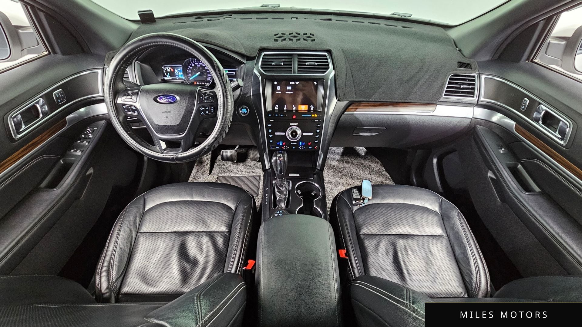 Ford Explorer 2019 — миниатюра 10