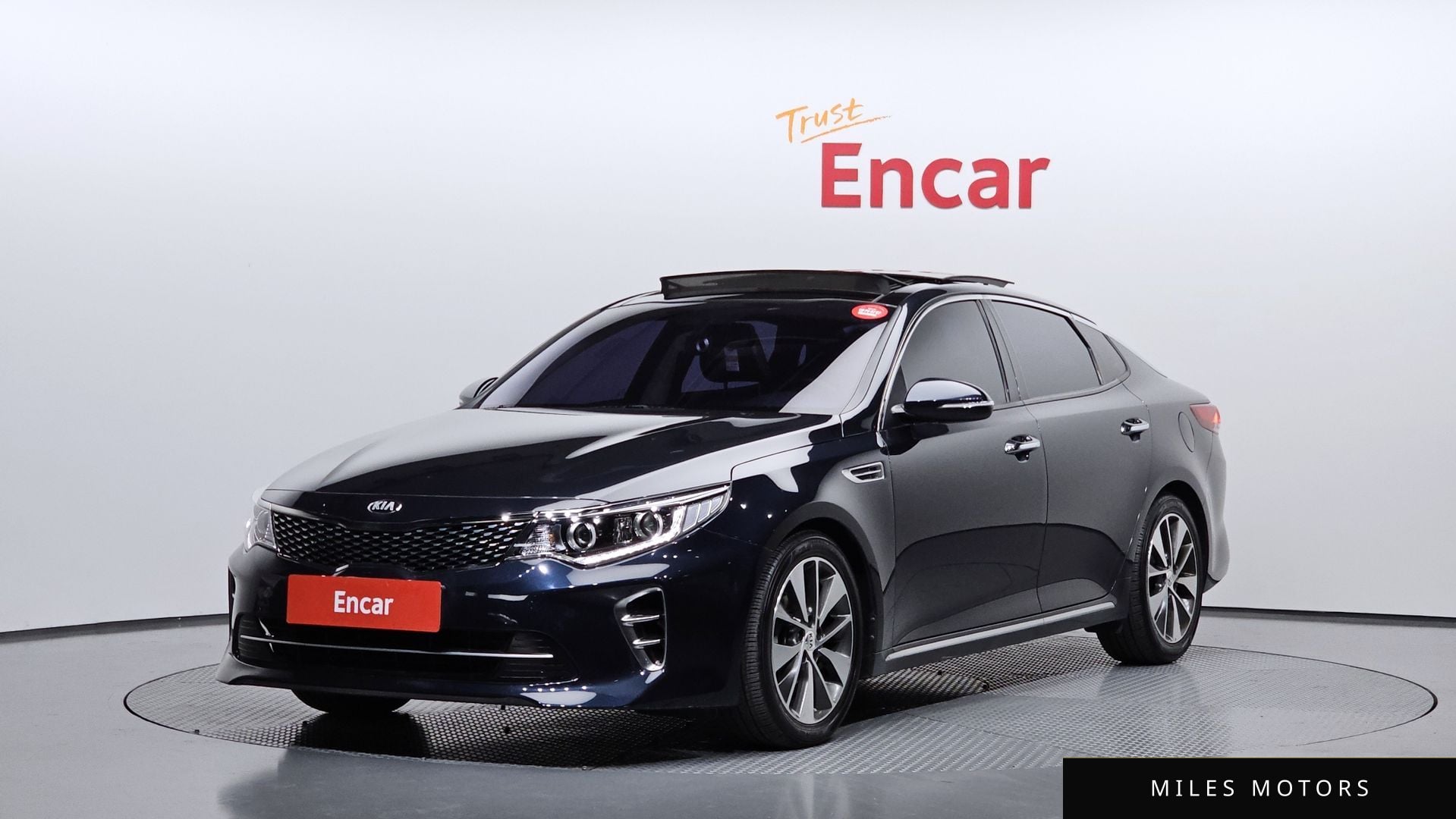 Kia K5 2016 — фото 1 из 12
