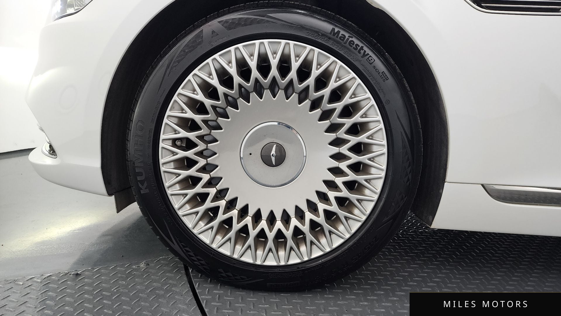 Genesis G90 2019 — миниатюра 5