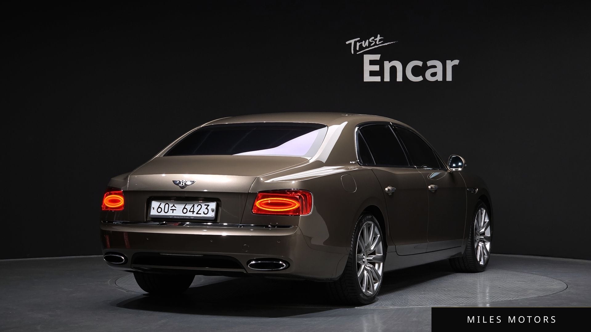 Bentley Flying Spur 2014 — миниатюра 2