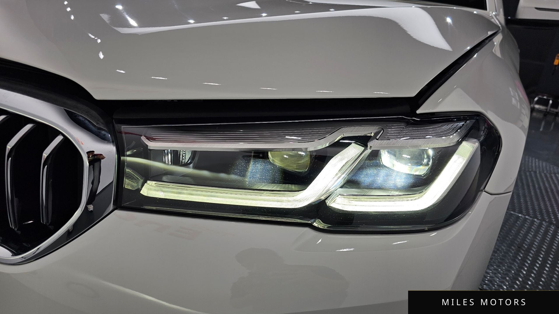 BMW 5 Series (G30) 2023 — миниатюра 7