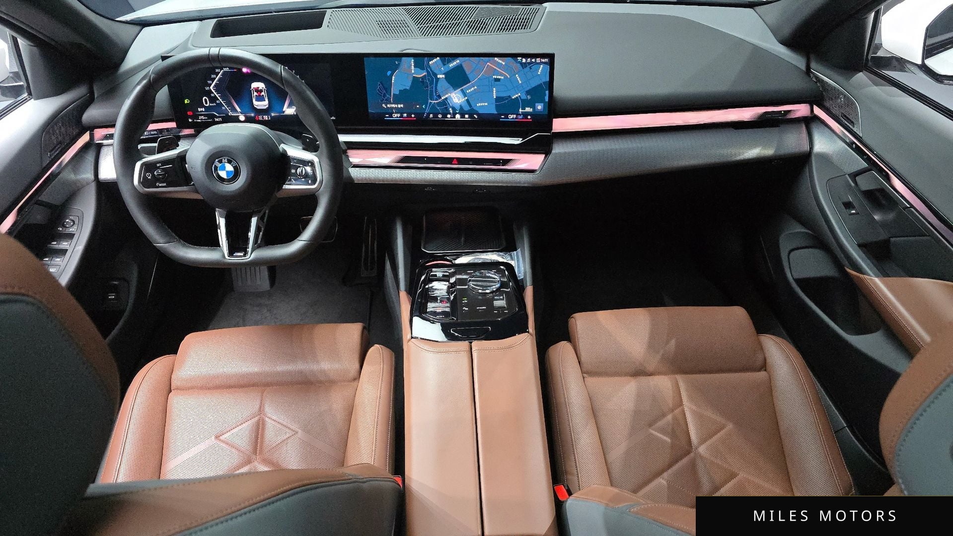 BMW 5 Series (G60) 2025 — миниатюра 10