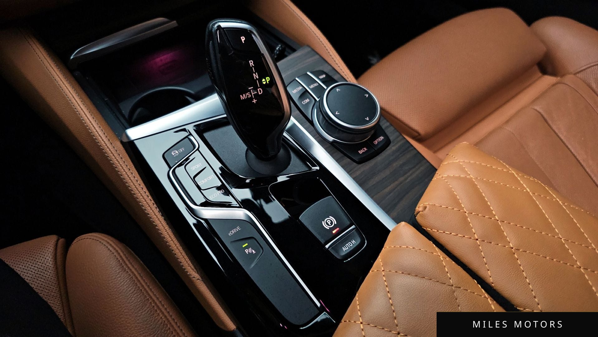 BMW 5 Series (G30) 2020 — миниатюра 12