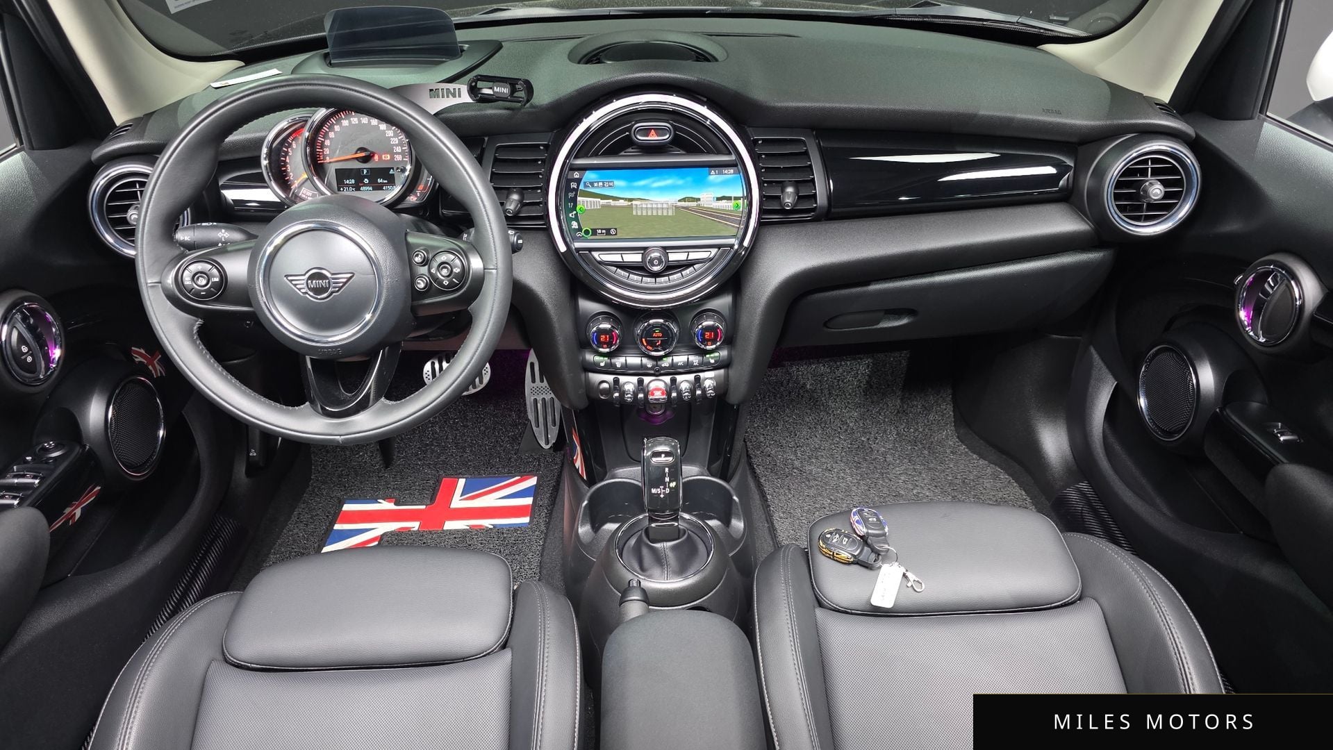 MINI Cooper 2020 — миниатюра 10