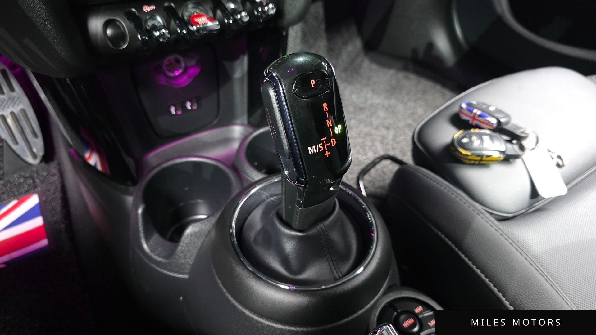 MINI Cooper 2020 — миниатюра 12