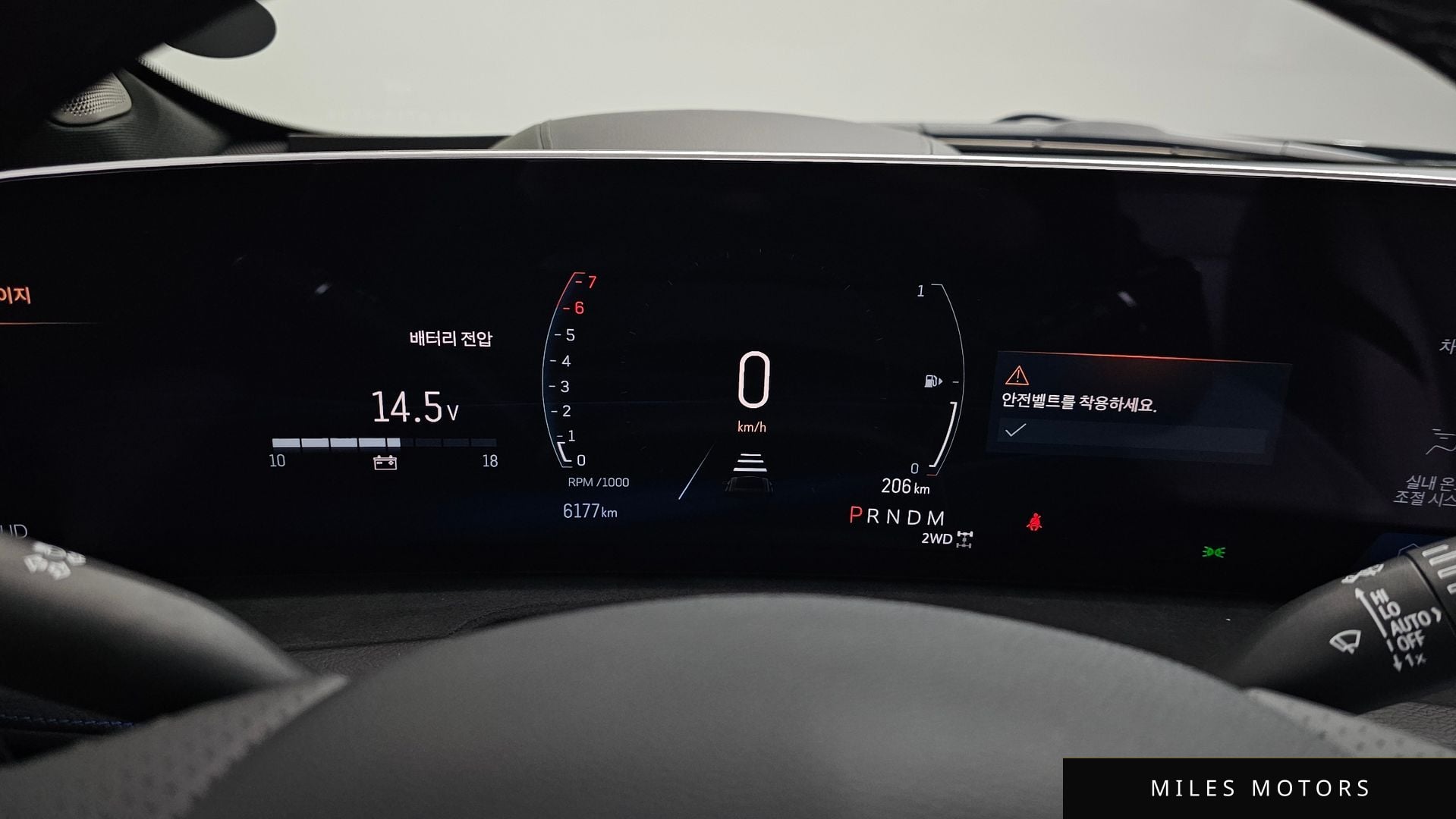 Cadillac XT4 2024 — миниатюра 11
