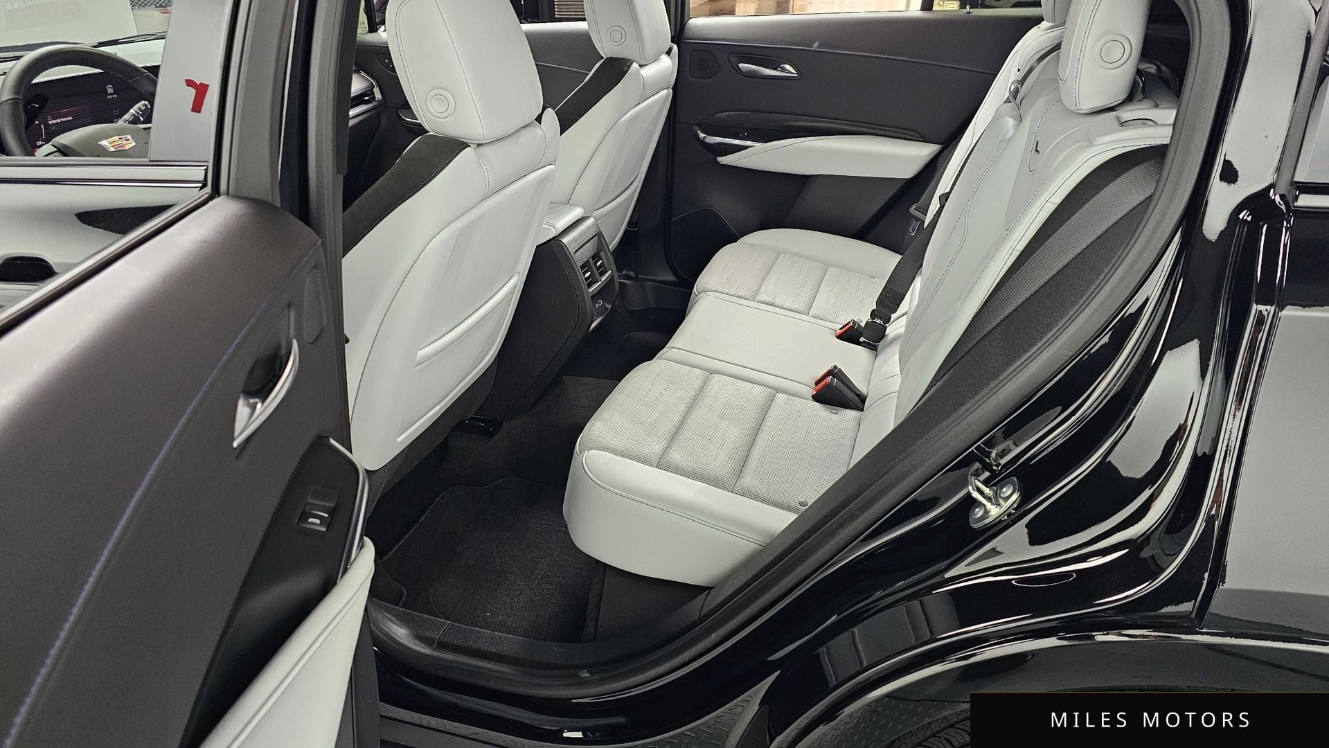 Cadillac XT4 2024 — миниатюра 17
