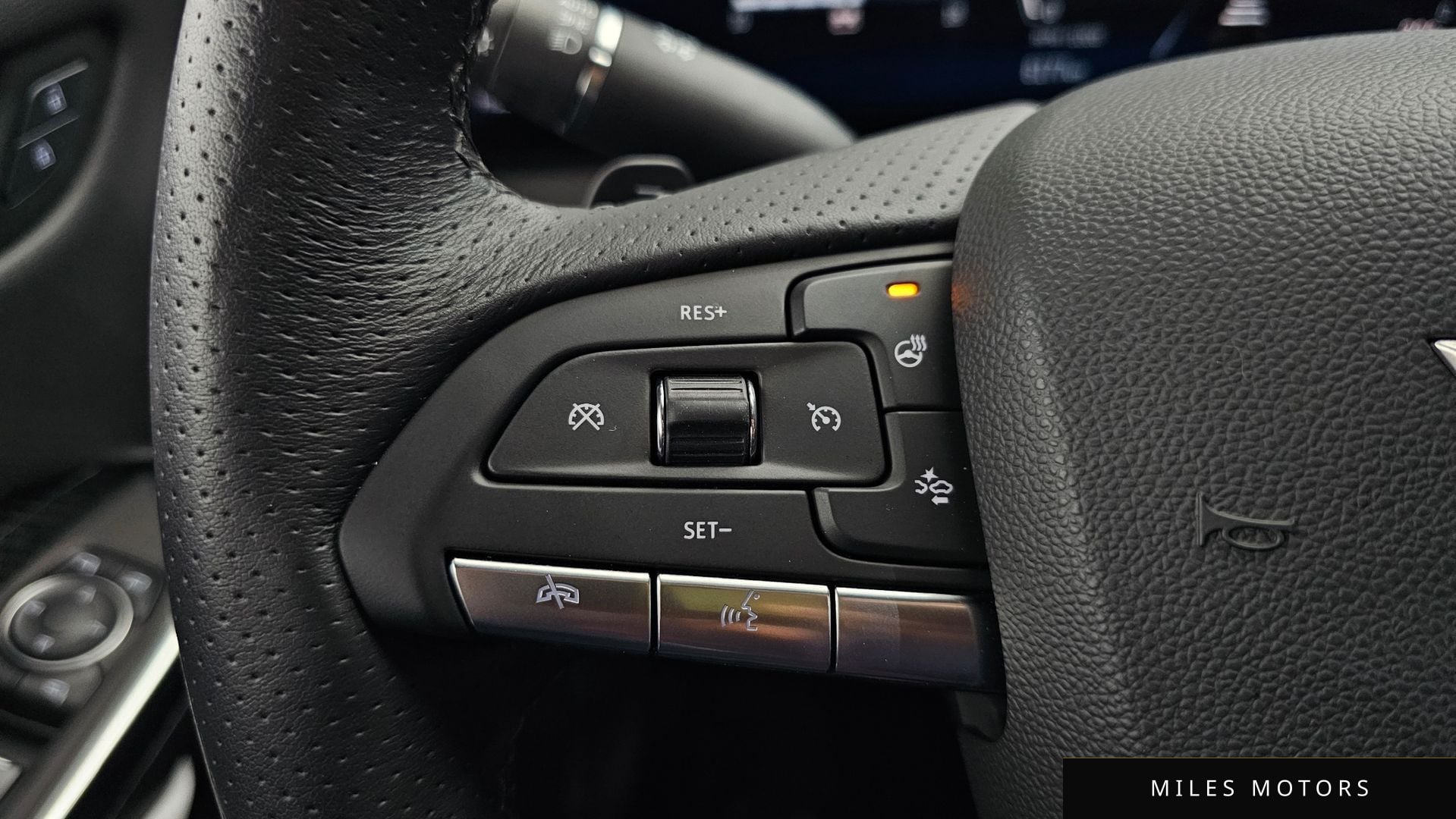 Cadillac XT4 2024 — миниатюра 20