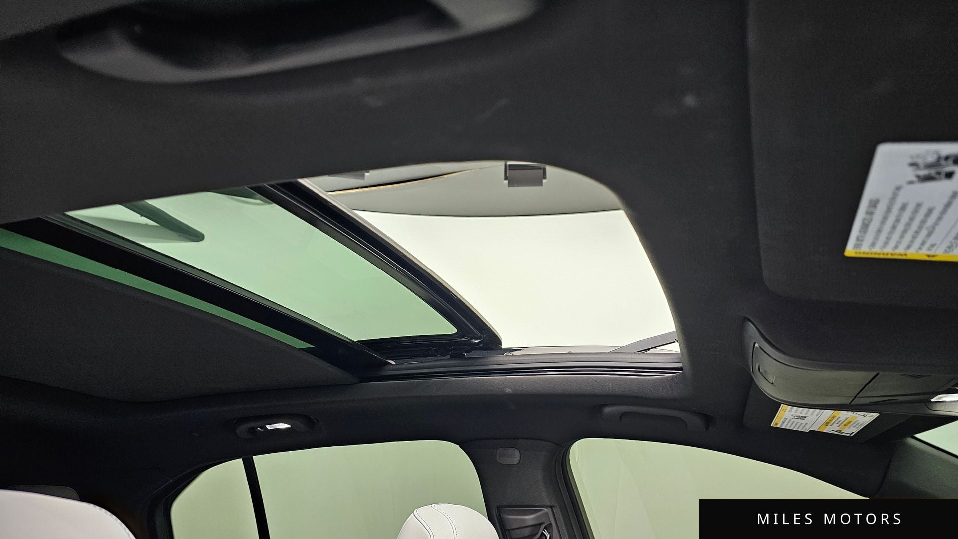 Cadillac XT4 2024 — миниатюра 21