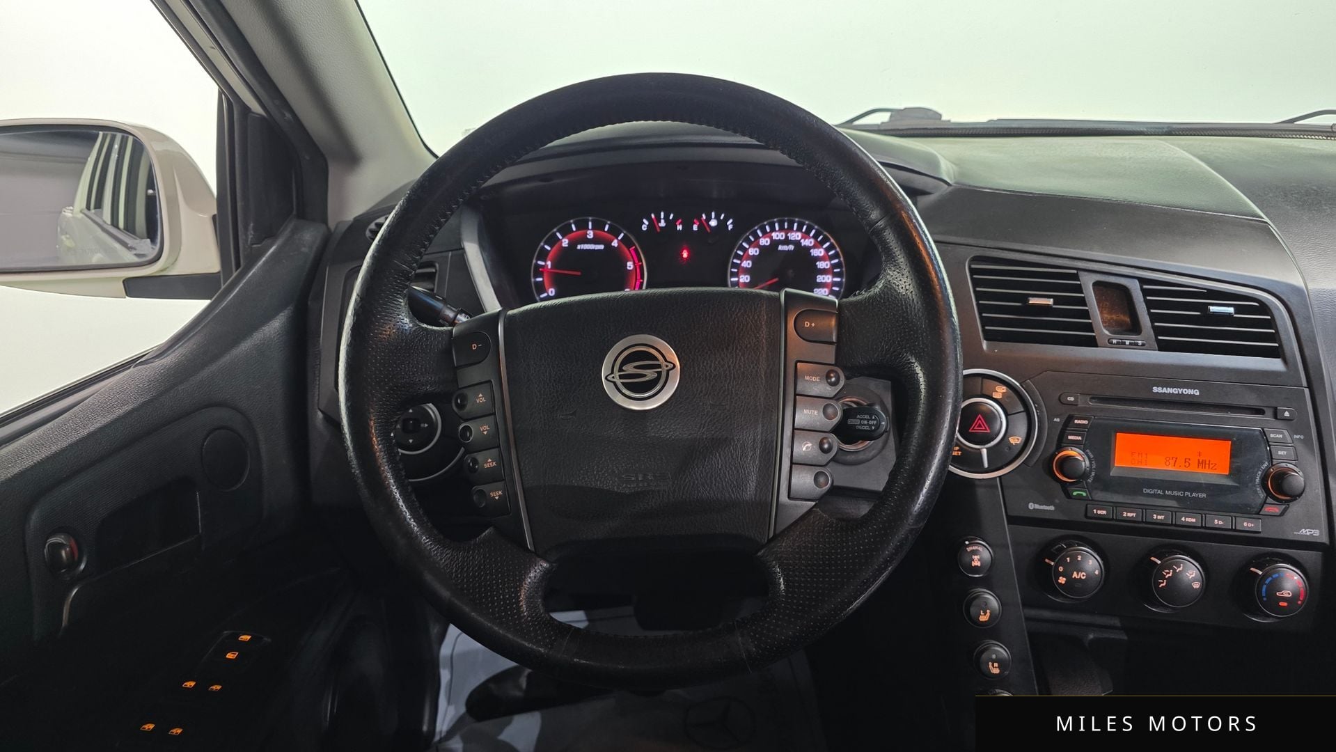 KG Mobility KORANDO 2012 — миниатюра 12