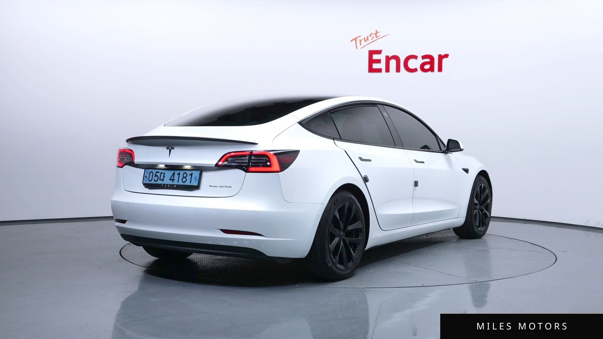 Tesla Model 3 2021 — миниатюра 2