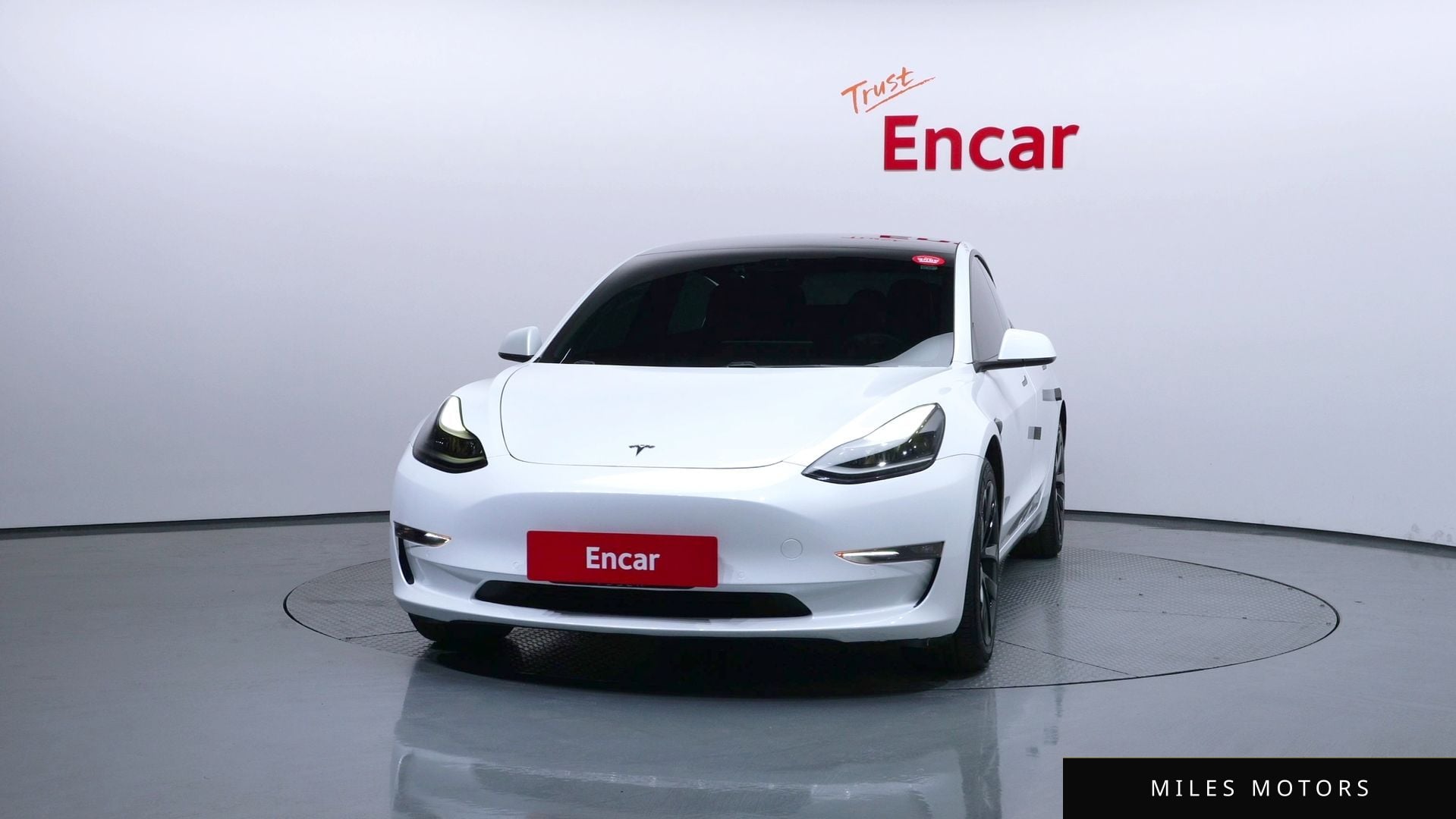 Tesla Model 3 2021 — миниатюра 3