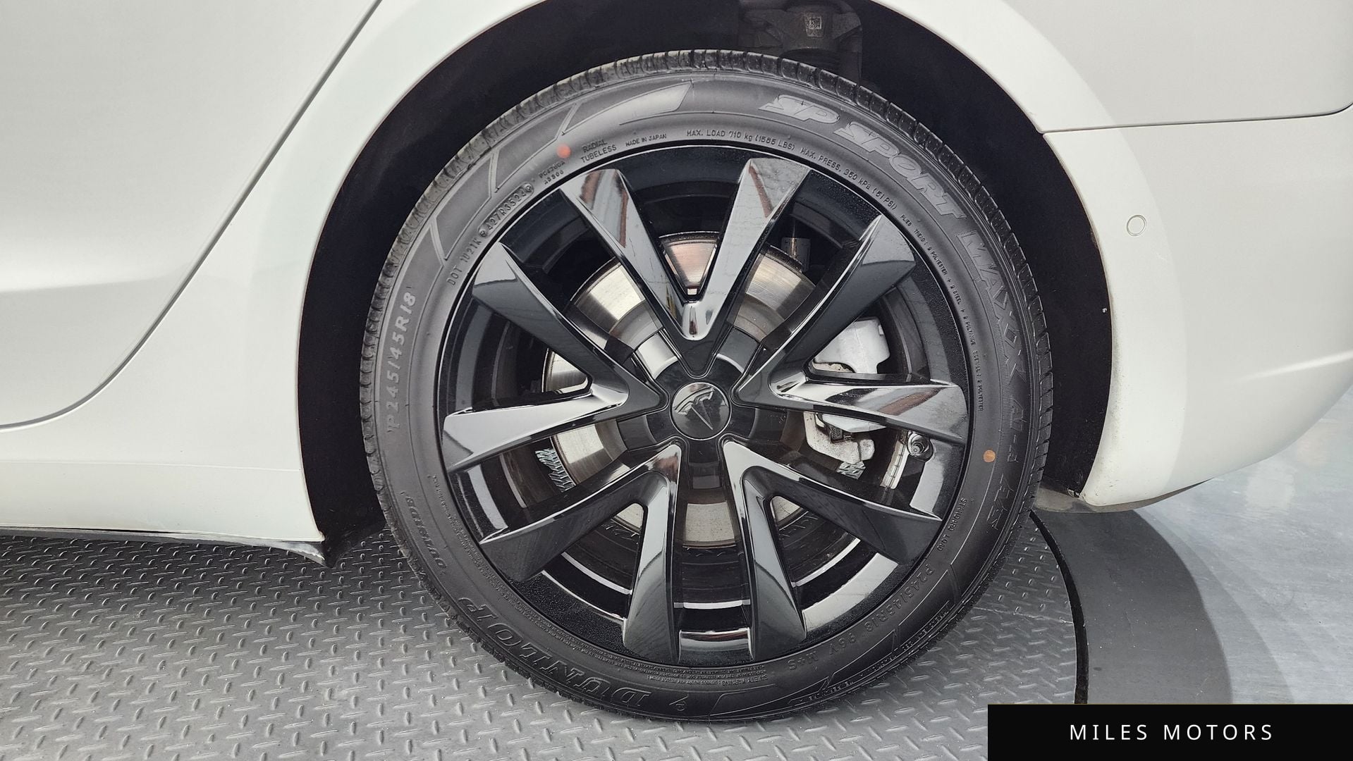 Tesla Model 3 2021 — миниатюра 7