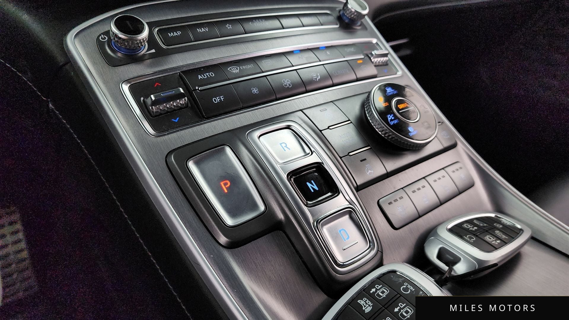 Hyundai Santafe 2021 — миниатюра 9