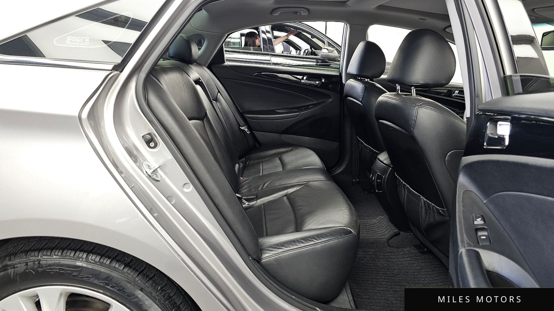 Hyundai Sonata 2010 — миниатюра 12