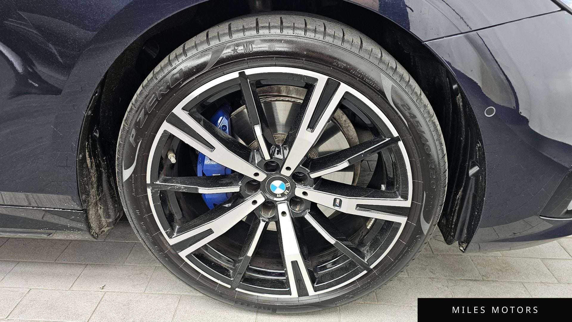 BMW 5 Series (G60) 2024 — миниатюра 7