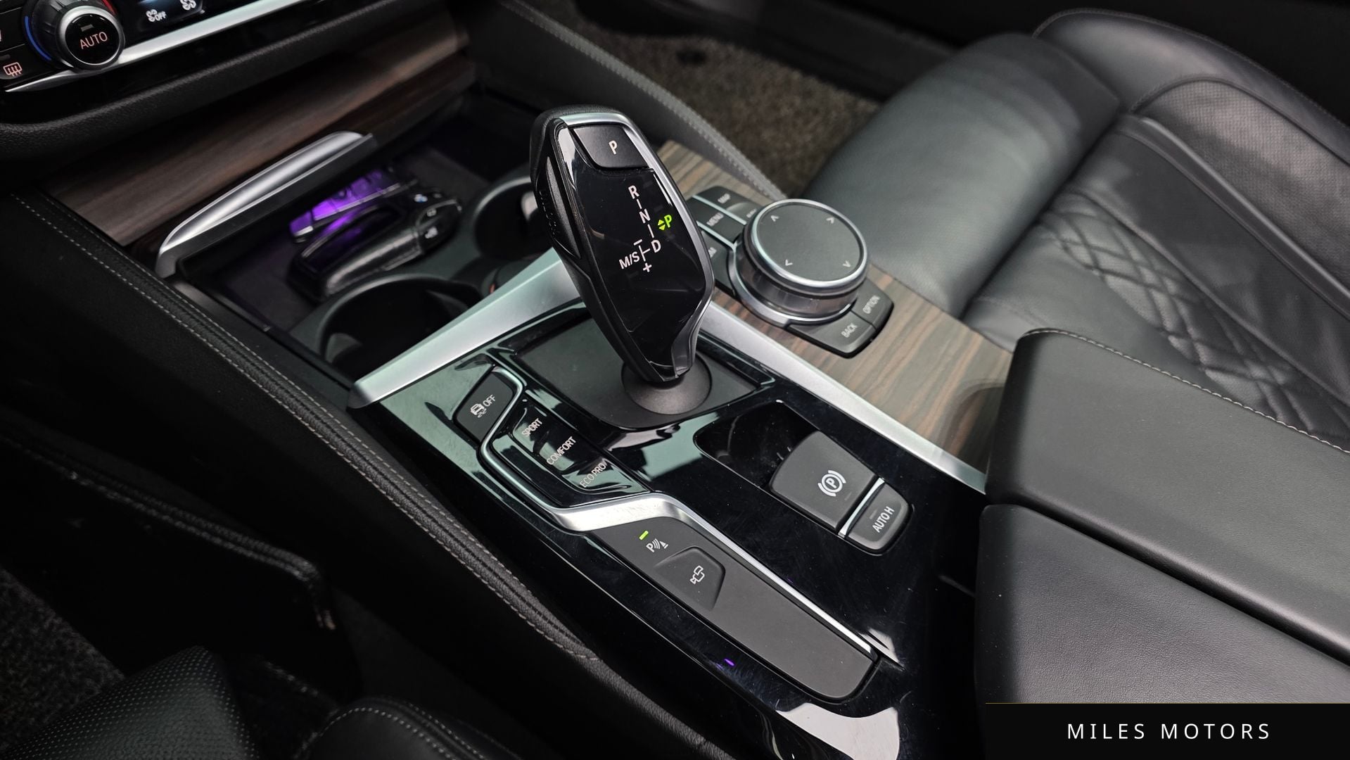 BMW 5 Series (G30) 2018 — миниатюра 9