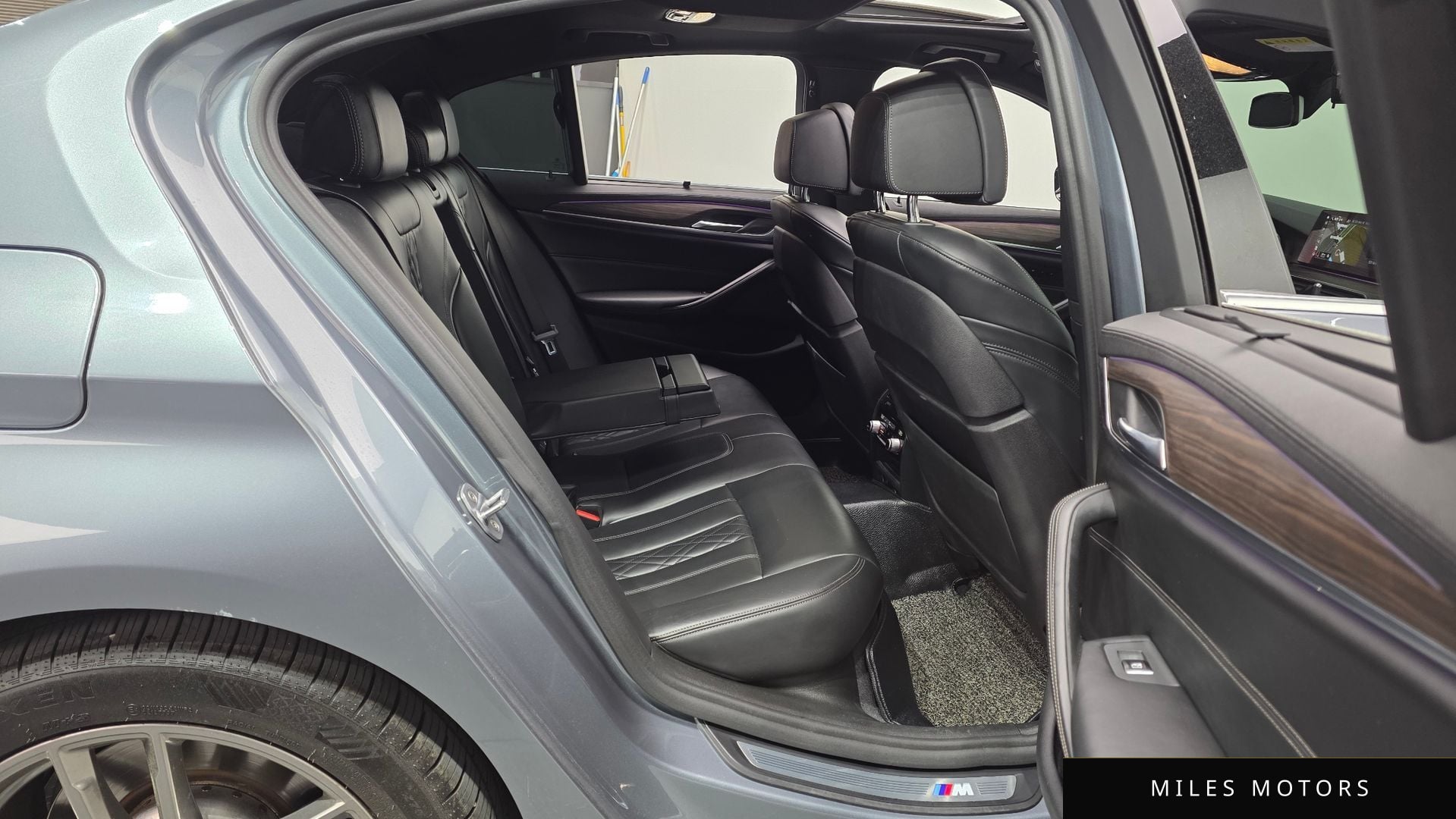 BMW 5 Series (G30) 2018 — миниатюра 12