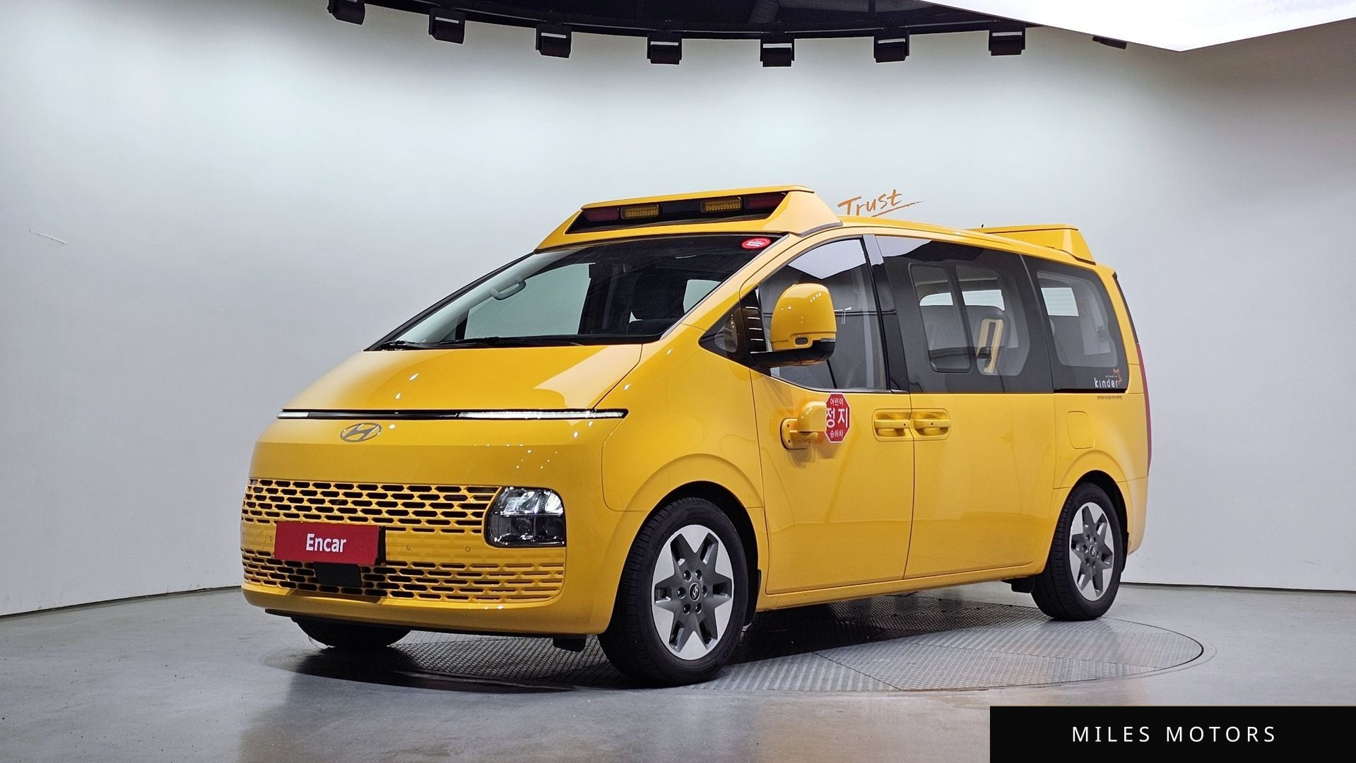 Hyundai Staria 2025