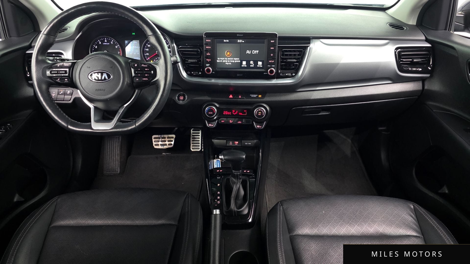 Kia Stonic 2019 — миниатюра 10