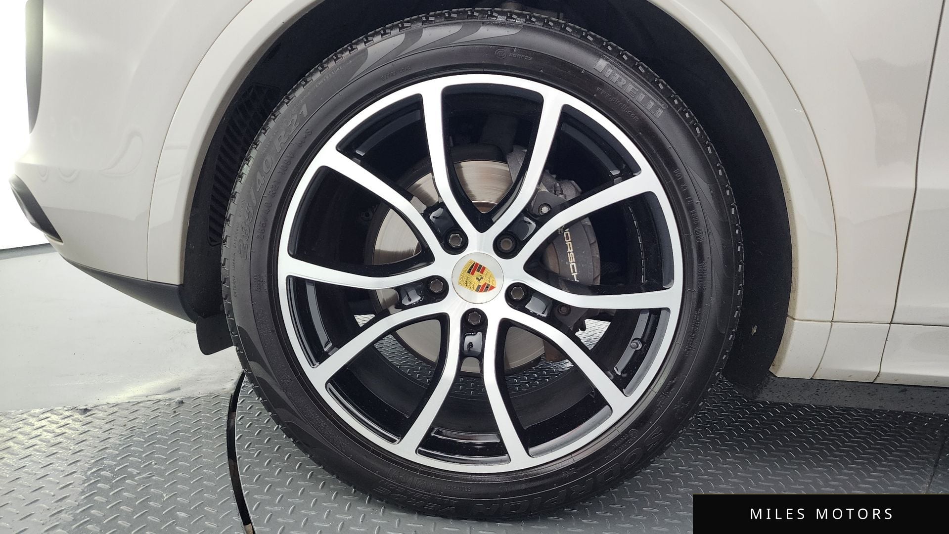 Porsche Cayenne 2021 — миниатюра 5
