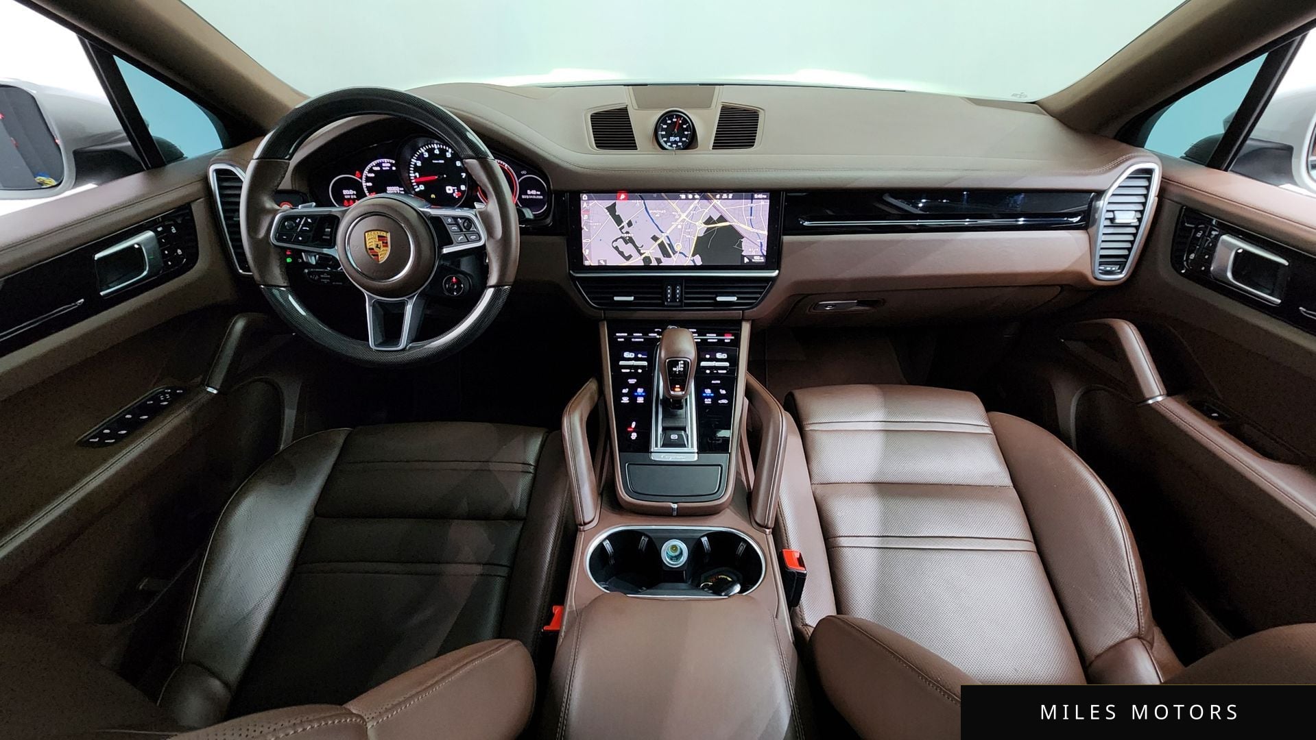 Porsche Cayenne 2021 — миниатюра 10