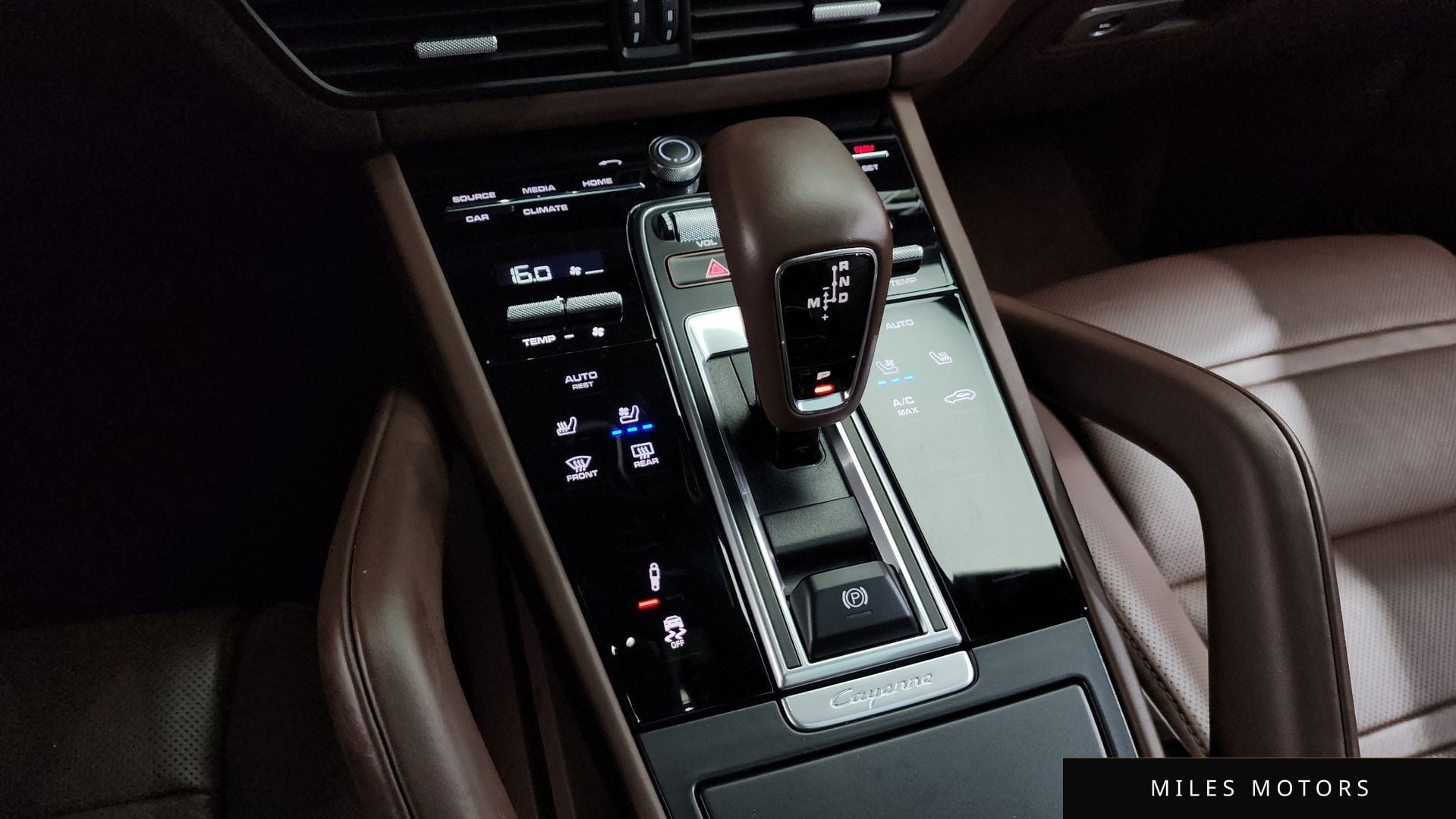 Porsche Cayenne 2021 — миниатюра 12