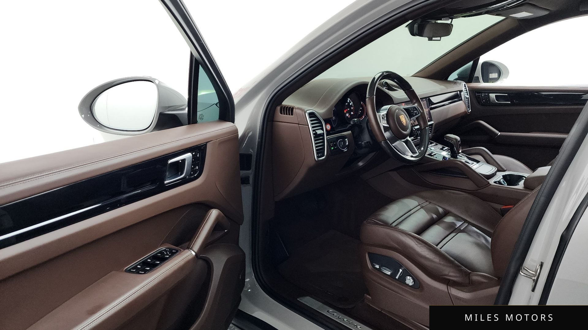 Porsche Cayenne 2021 — миниатюра 13