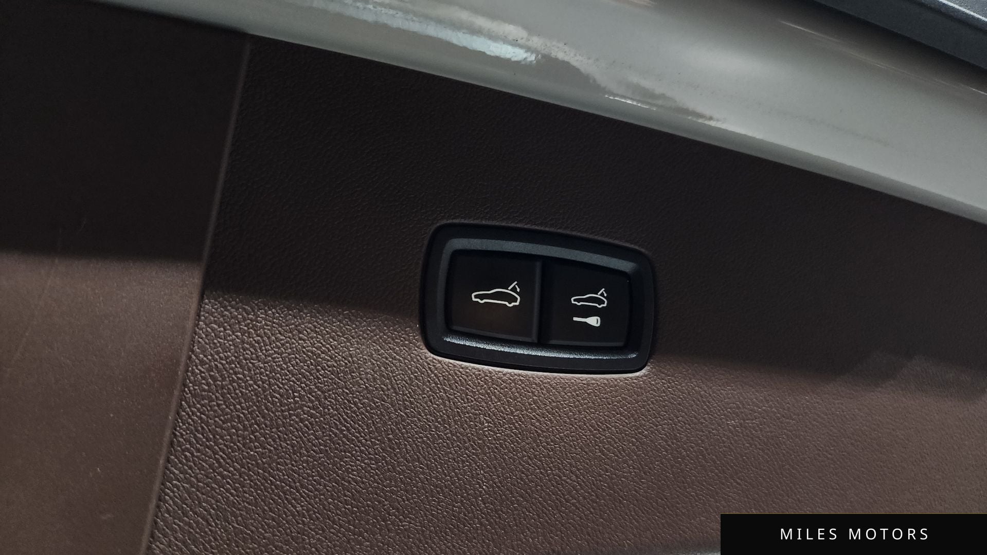 Porsche Cayenne 2021 — миниатюра 24