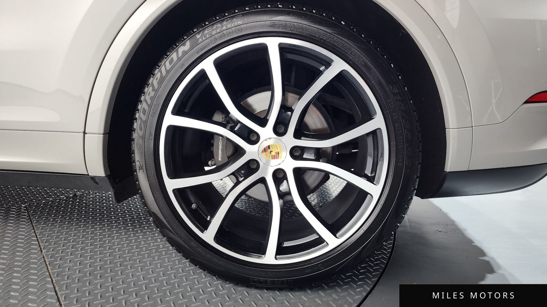Porsche Cayenne 2021 — миниатюра 7